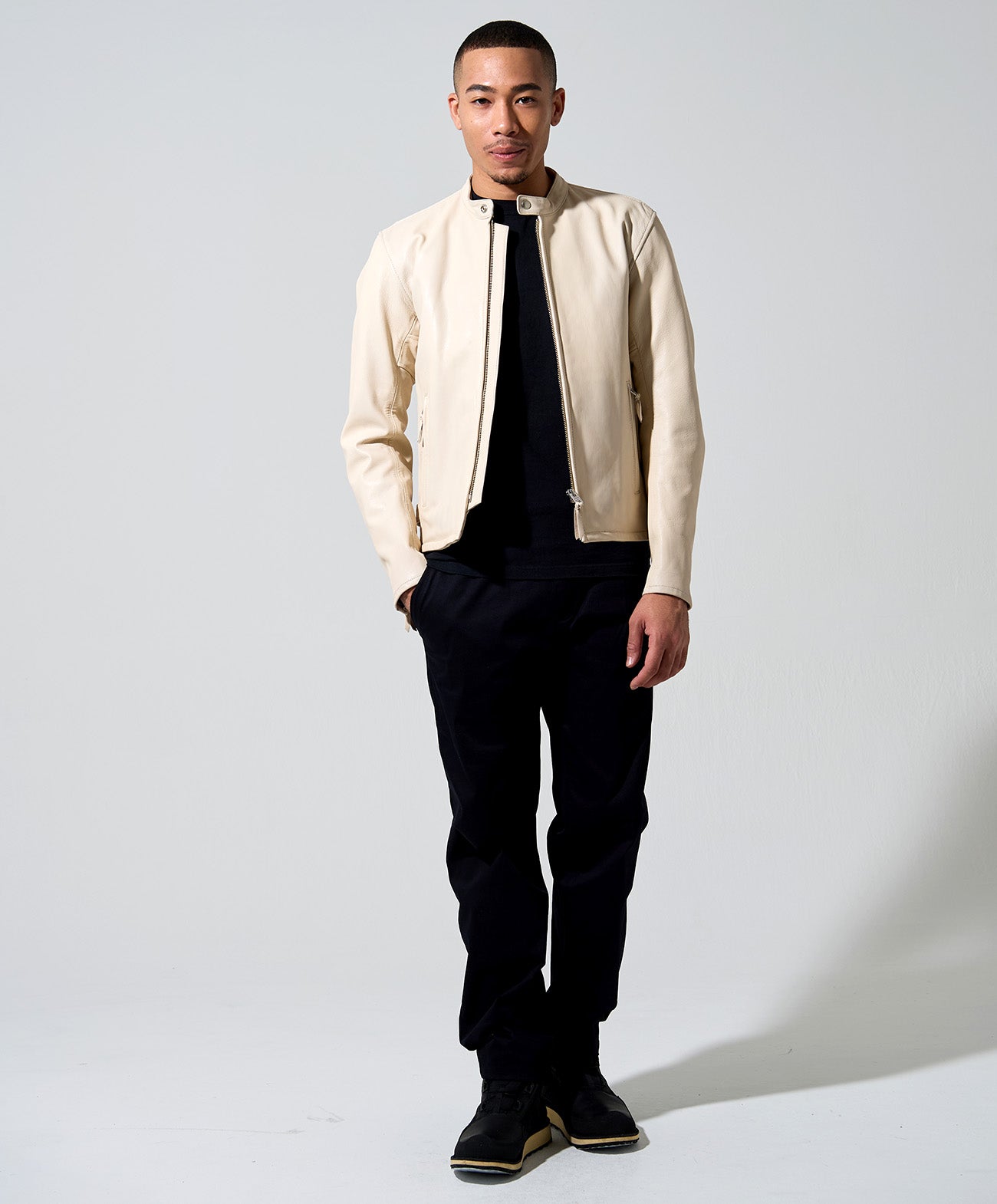 H178 B84 W72 サイズL 着用