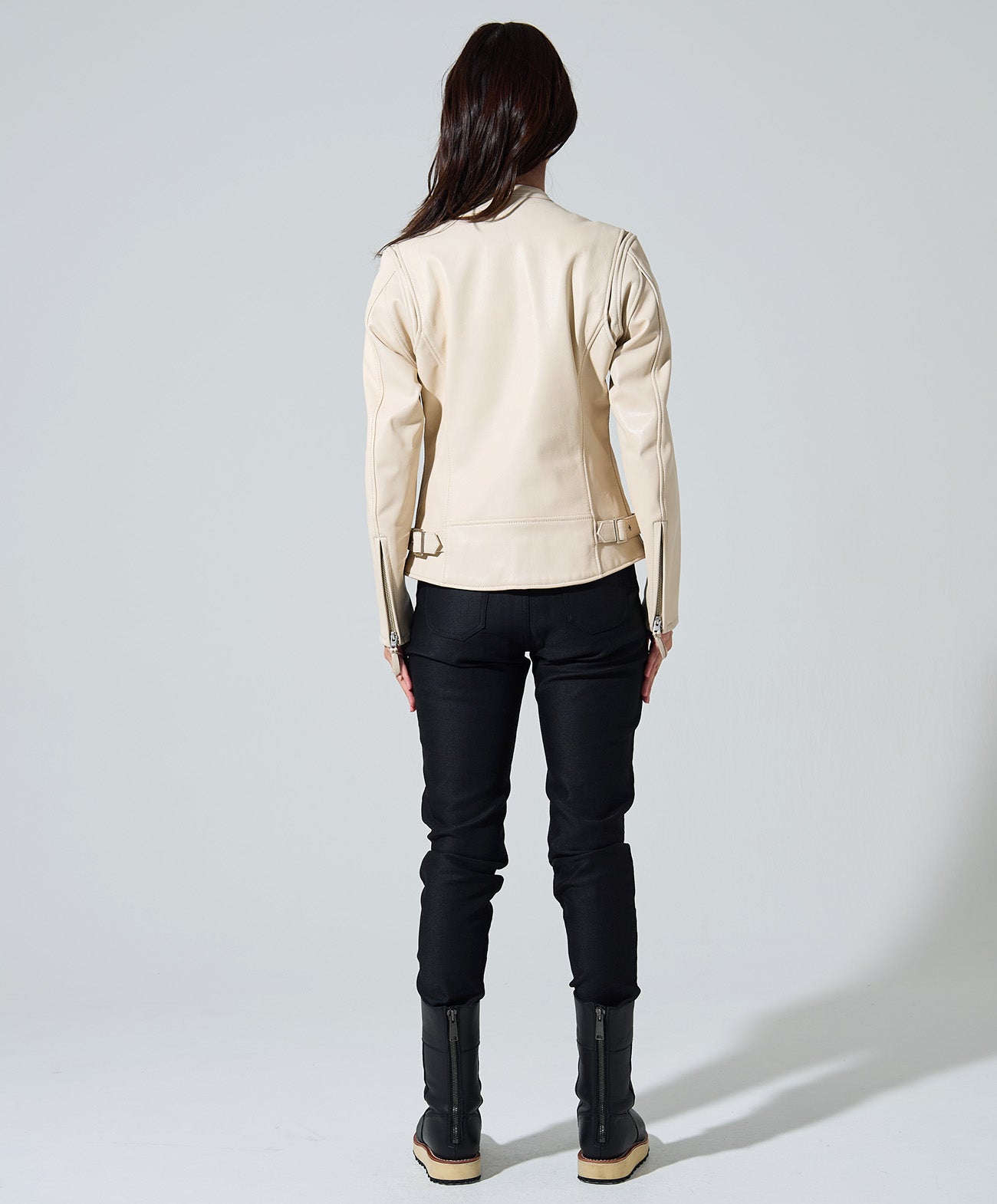 H167 B79 W59 H86 サイズWM 着用