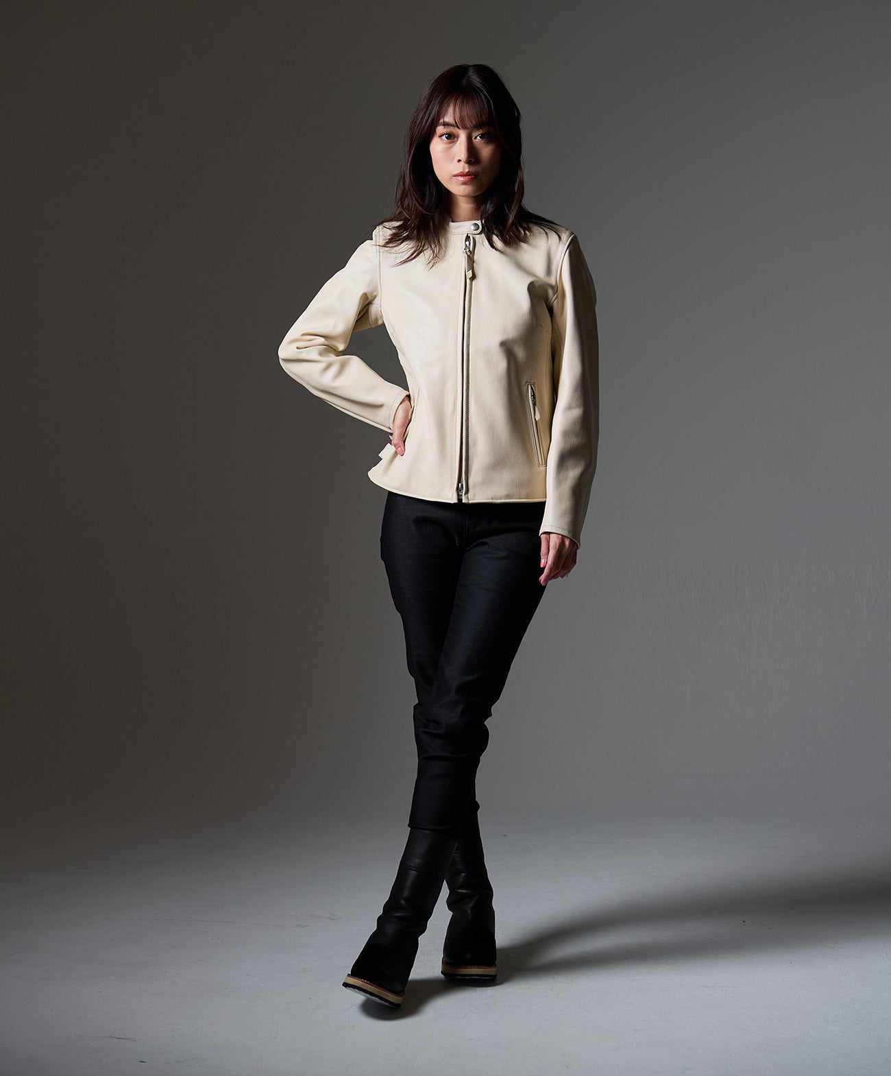 H167 B79 W59 H86 サイズWM 着用