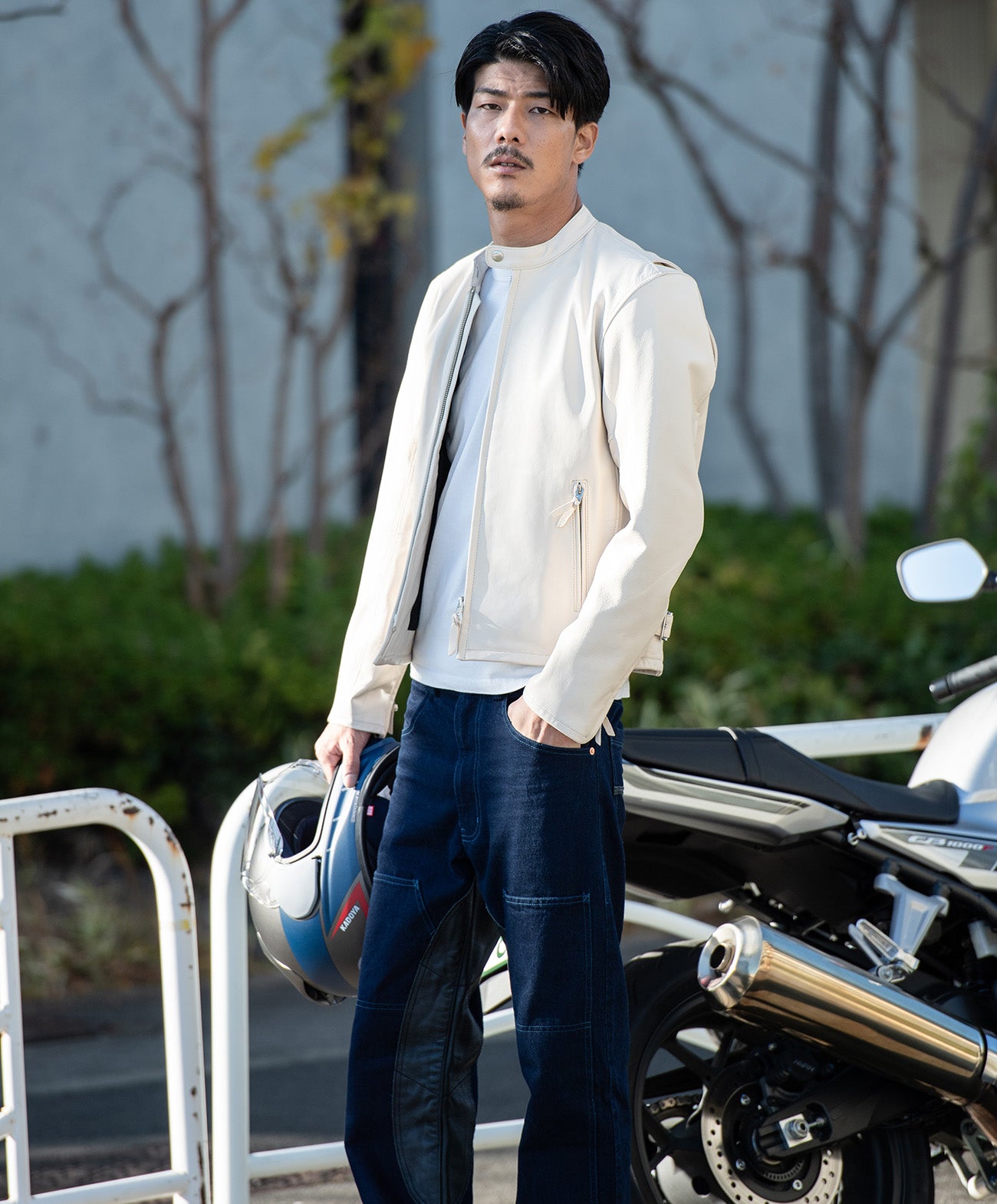 H185 B93 W72 サイズL 着用