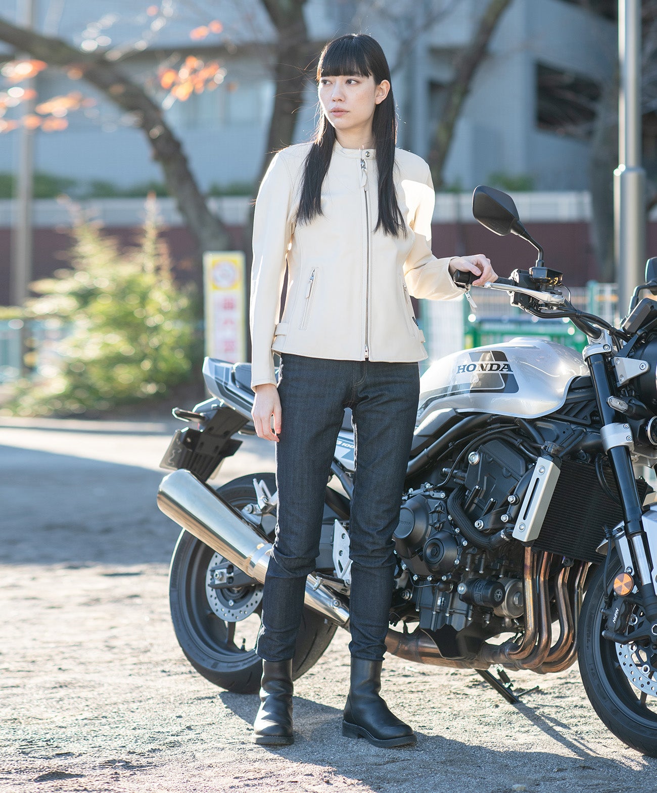 H172 B79 W62 H87 サイズWM 着用