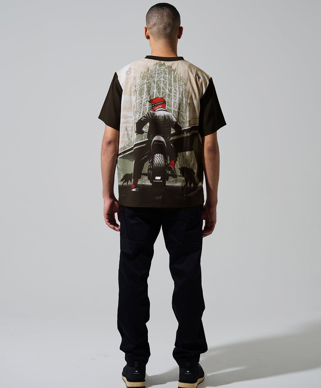 H178 B84 W72 サイズL 着用