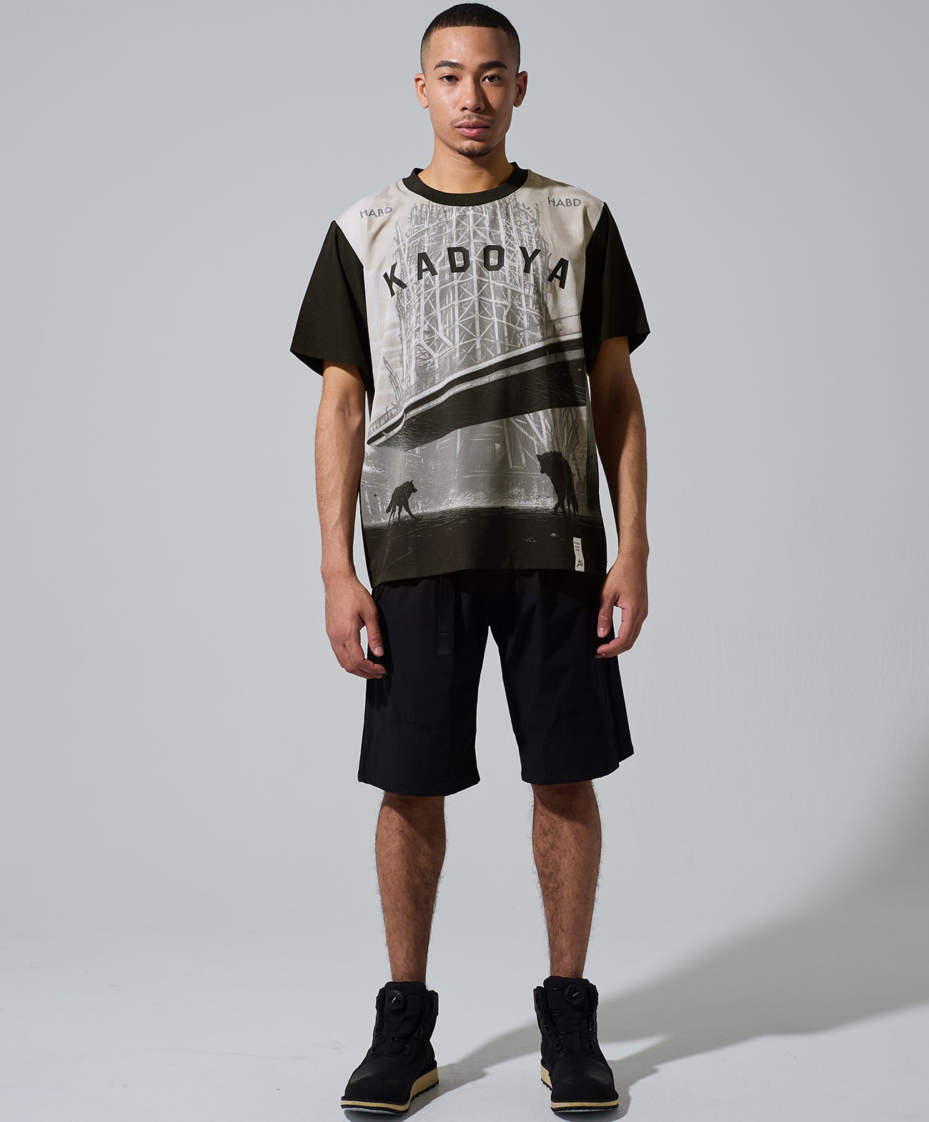 H178 B84 W72 サイズL 着用