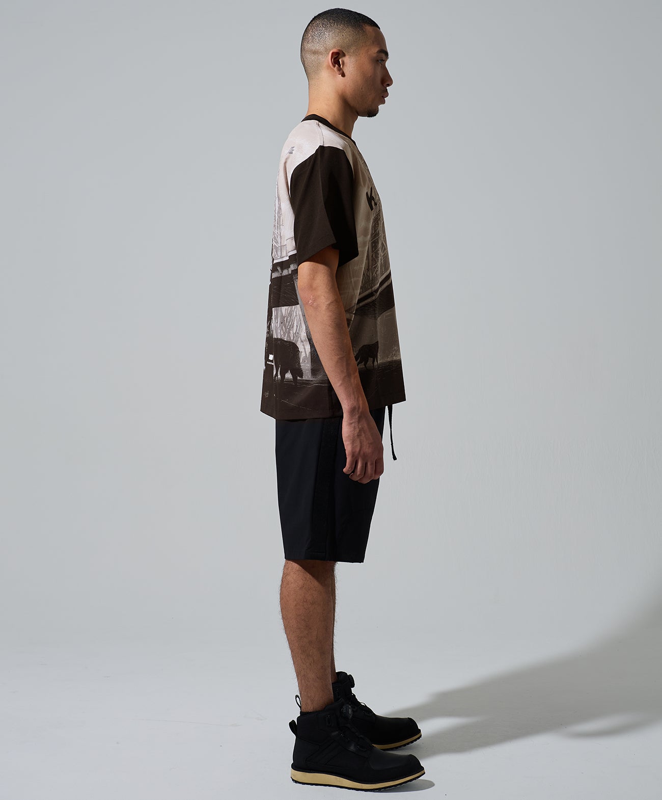 H178 B84 W72 サイズL 着用