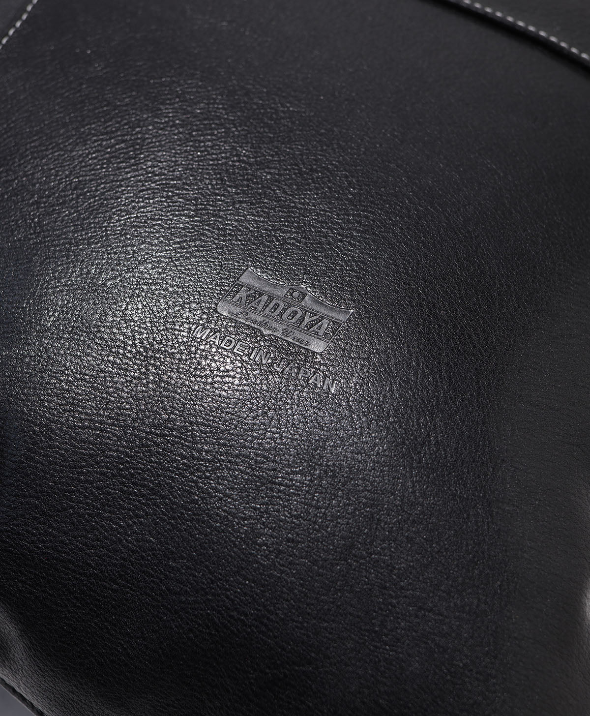 KM/LEATHER CUSHION / BLACK