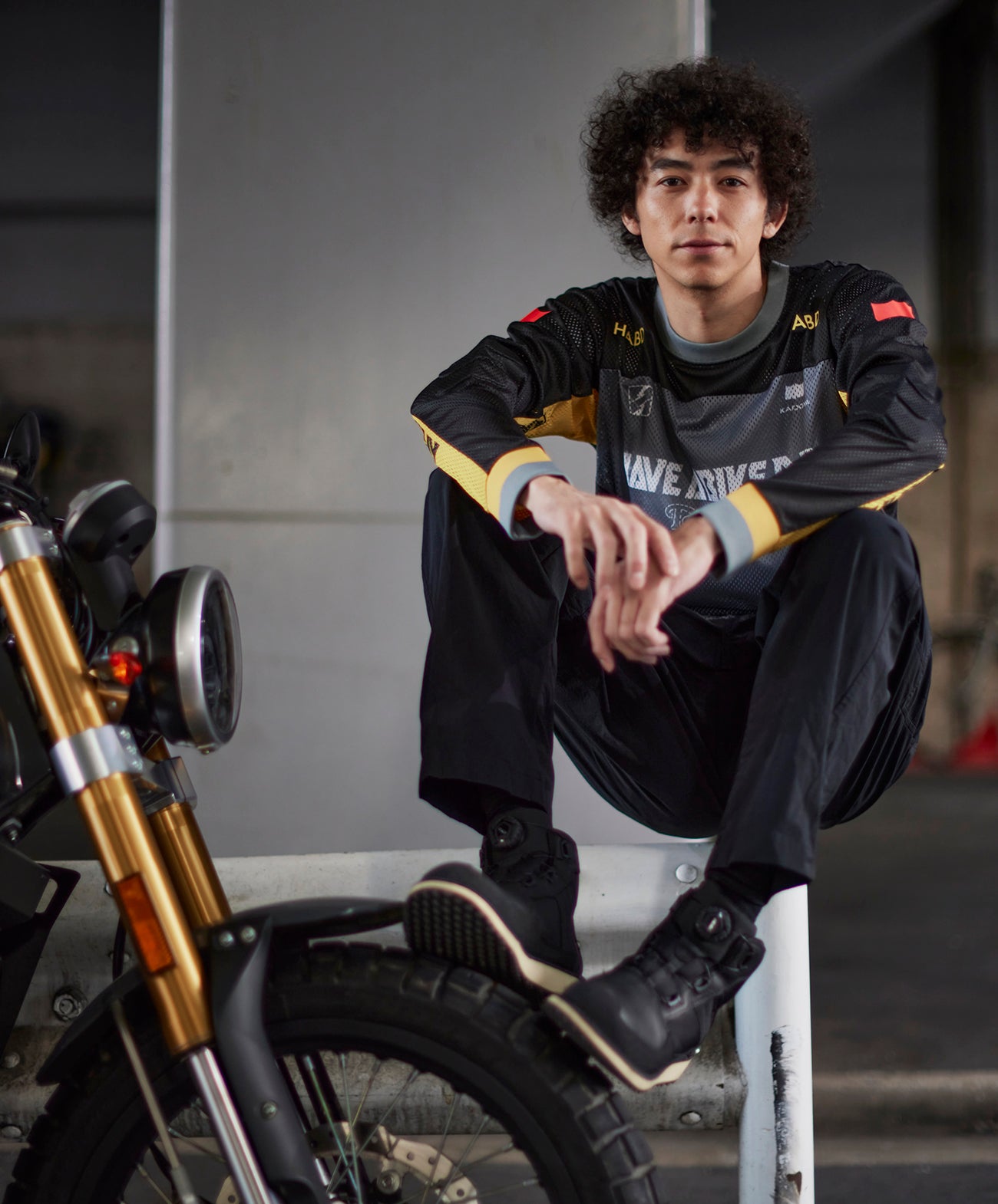 H184 B94 W72 サイズL 着用