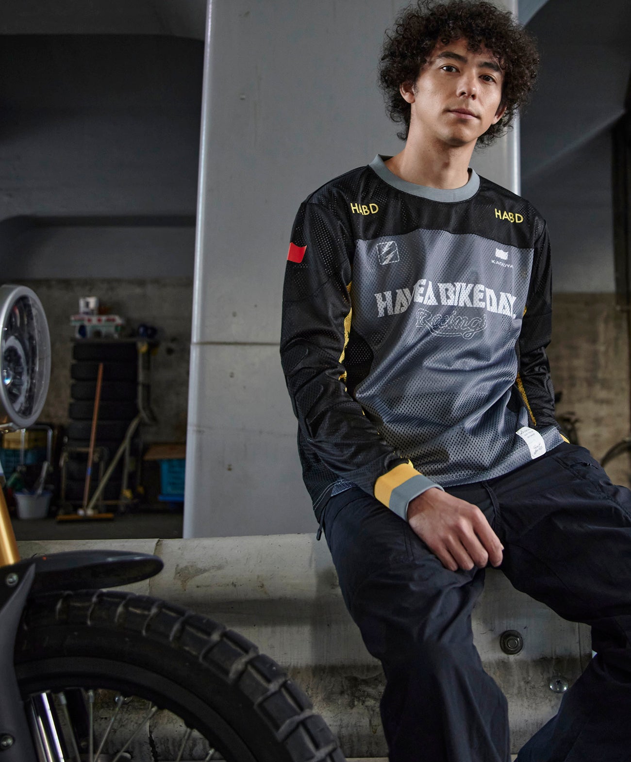 H184 B94 W72 サイズL 着用