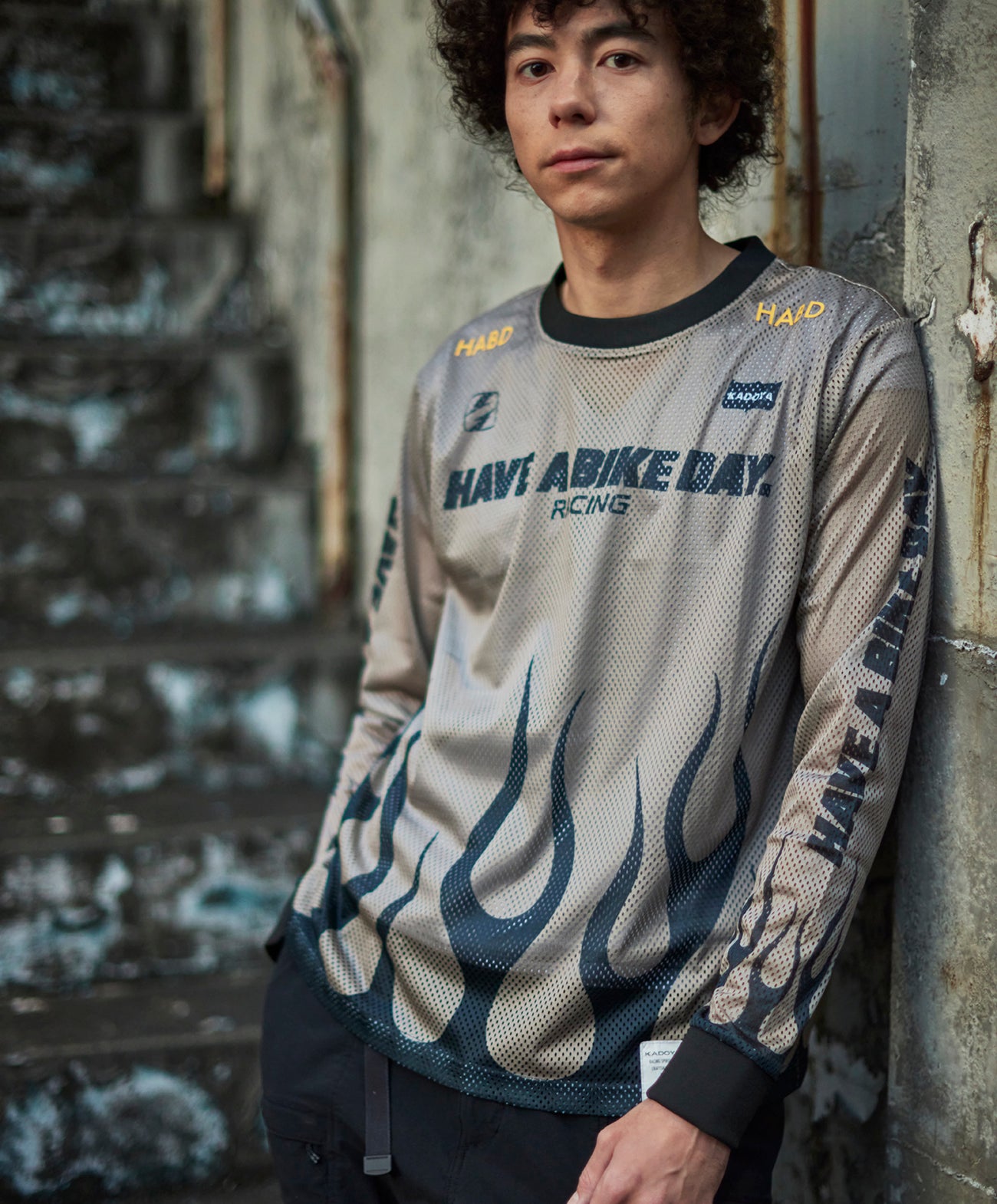 H184 B94 W72 サイズL 着用