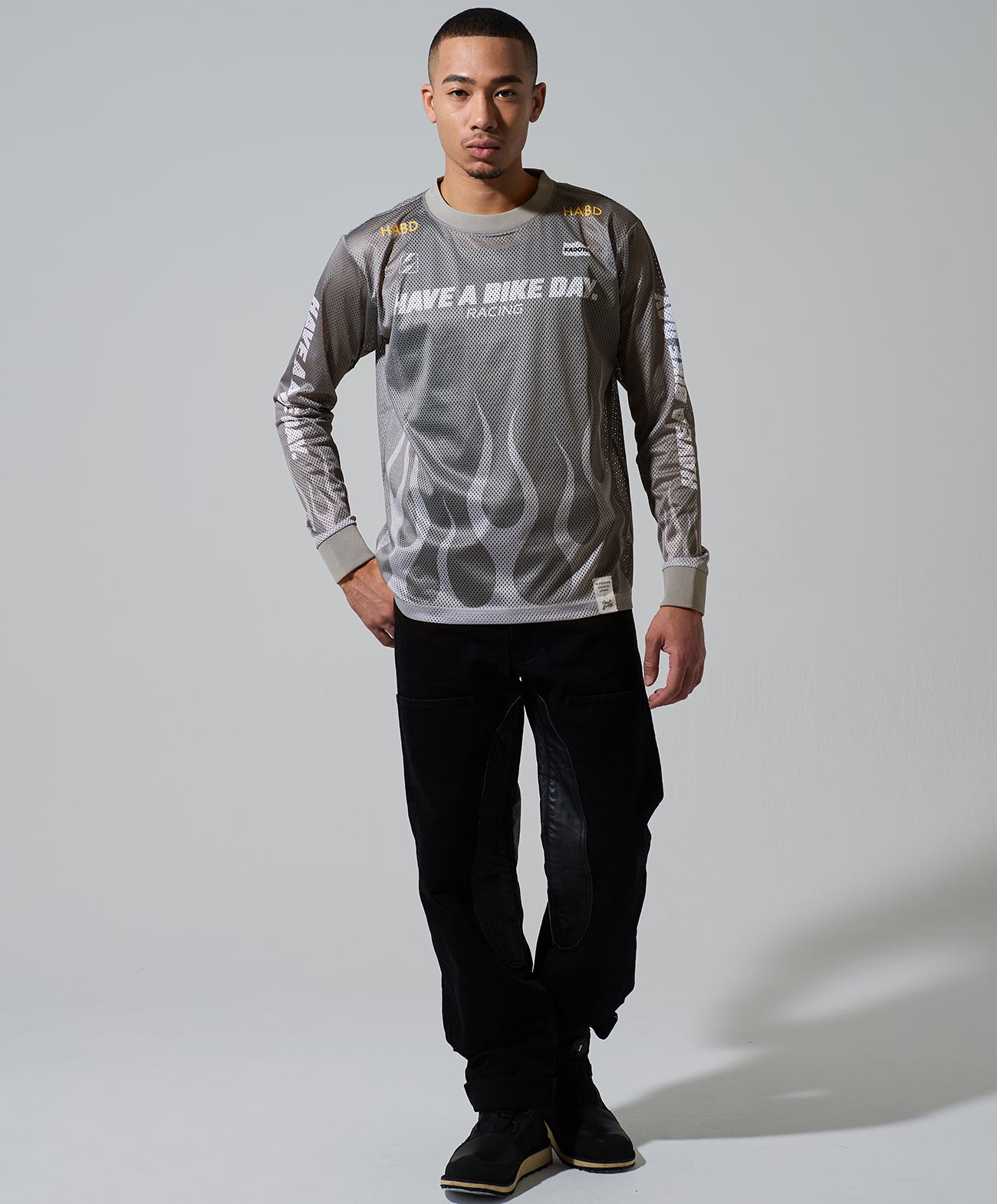 H178 B84 W72 サイズL 着用