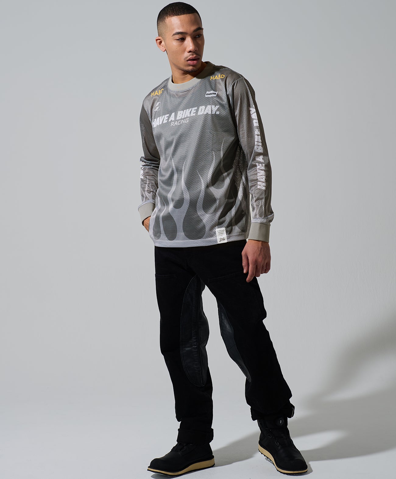 H178 B84 W72 サイズL 着用