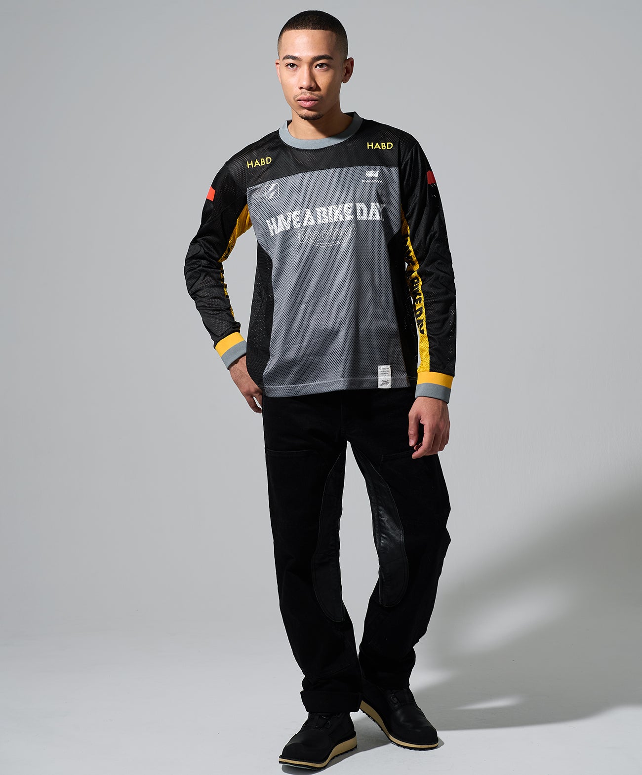 H178 B84 W72 サイズL 着用