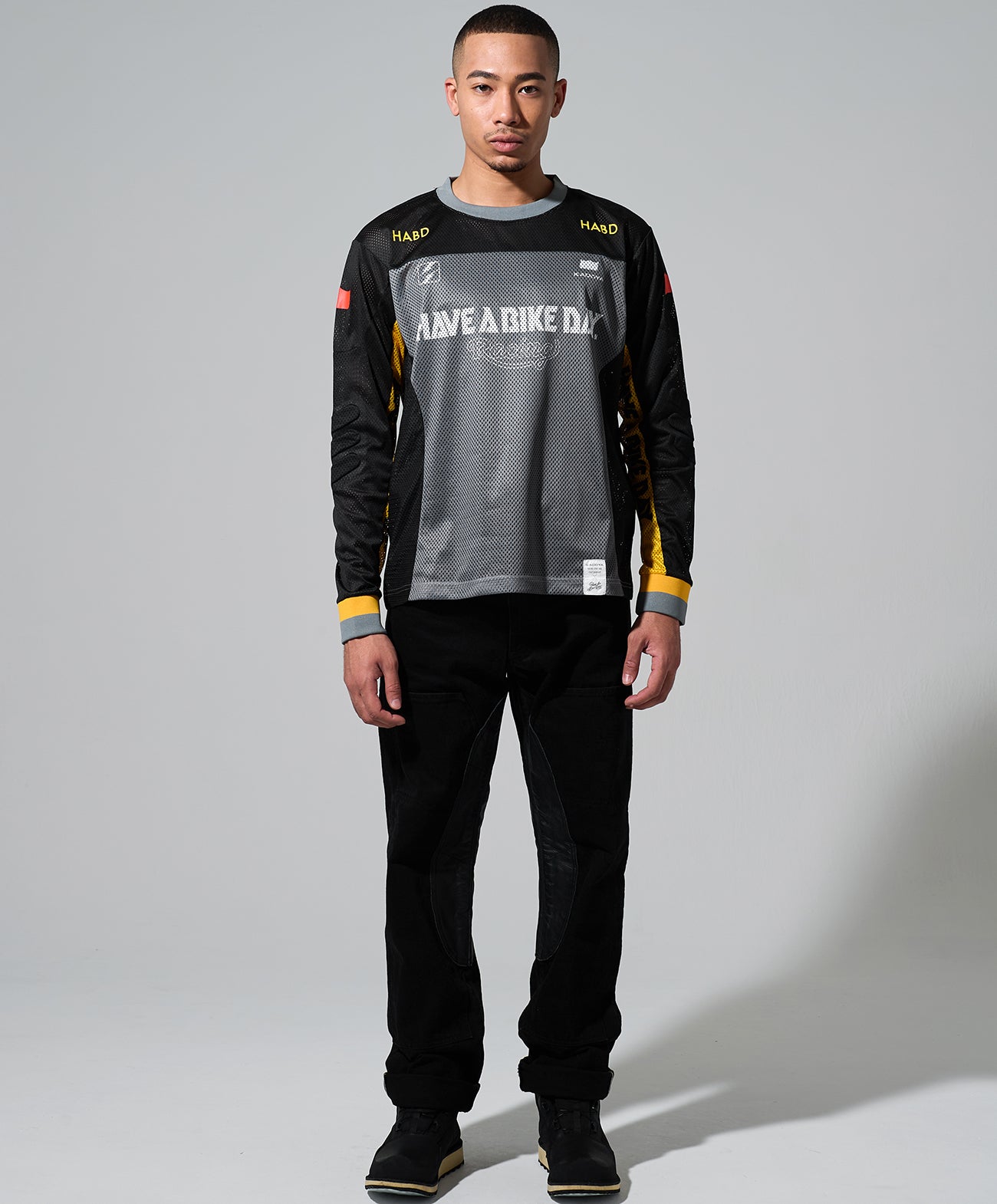 H178 B84 W72 サイズL 着用