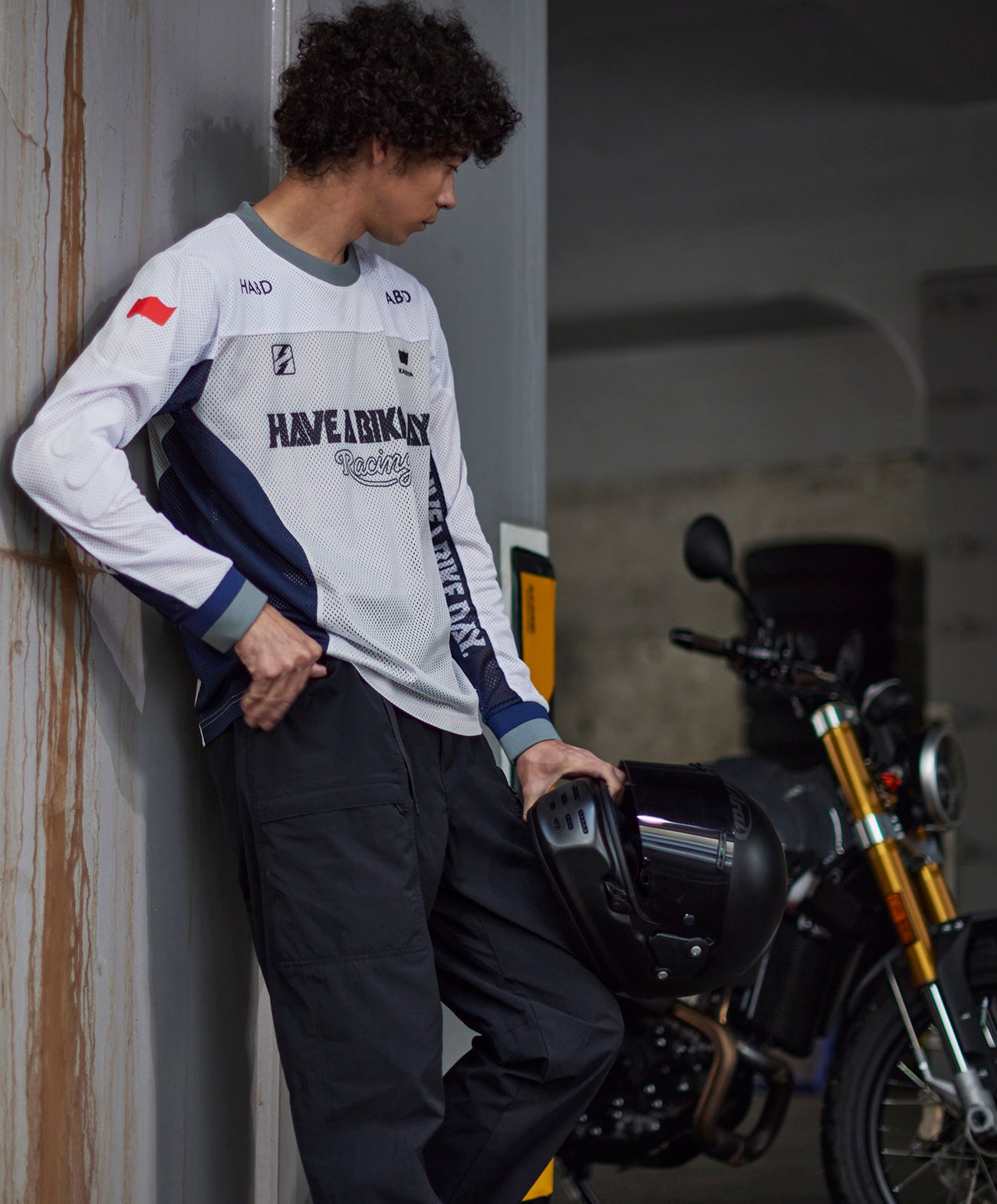 H184 B94 W72 サイズL 着用