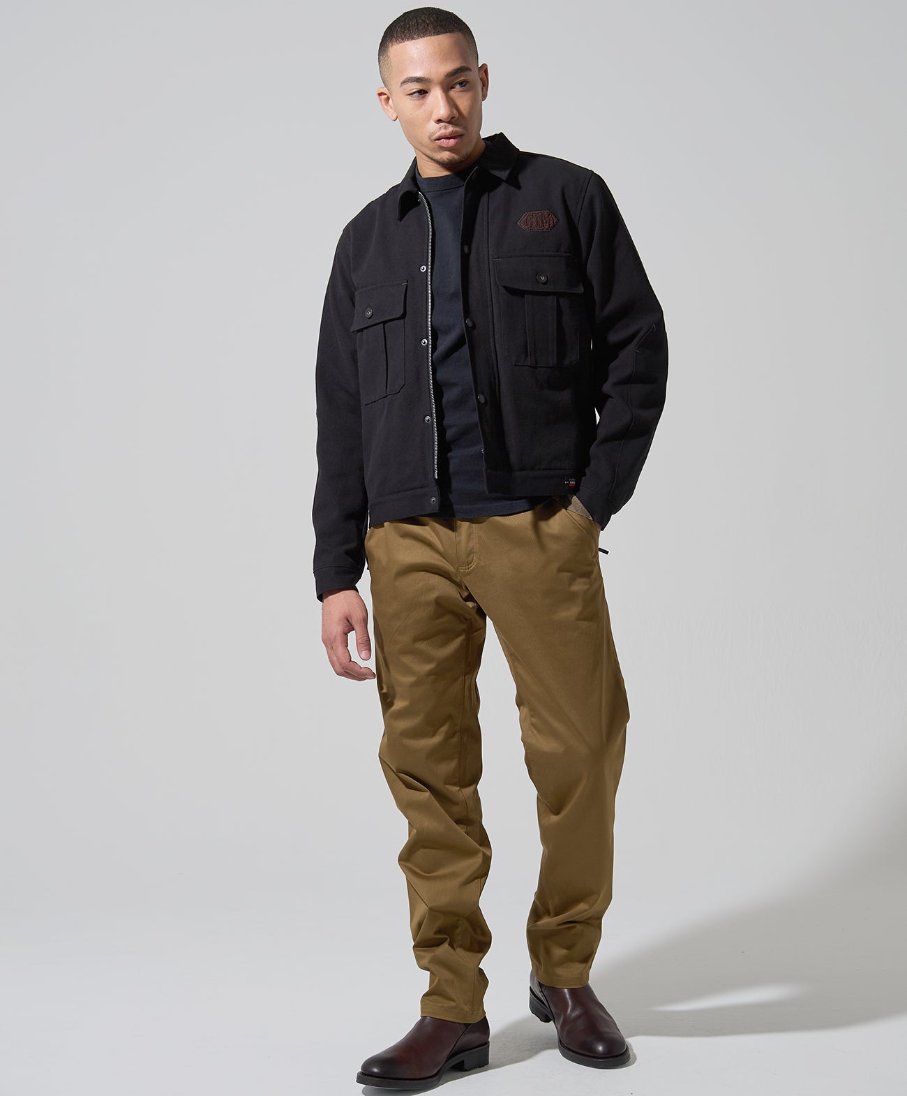 H178 B84 W72 サイズL 着用