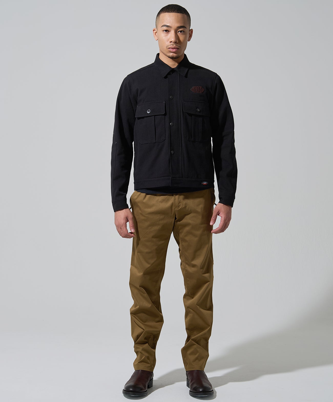 H178 B84 W72 サイズL 着用