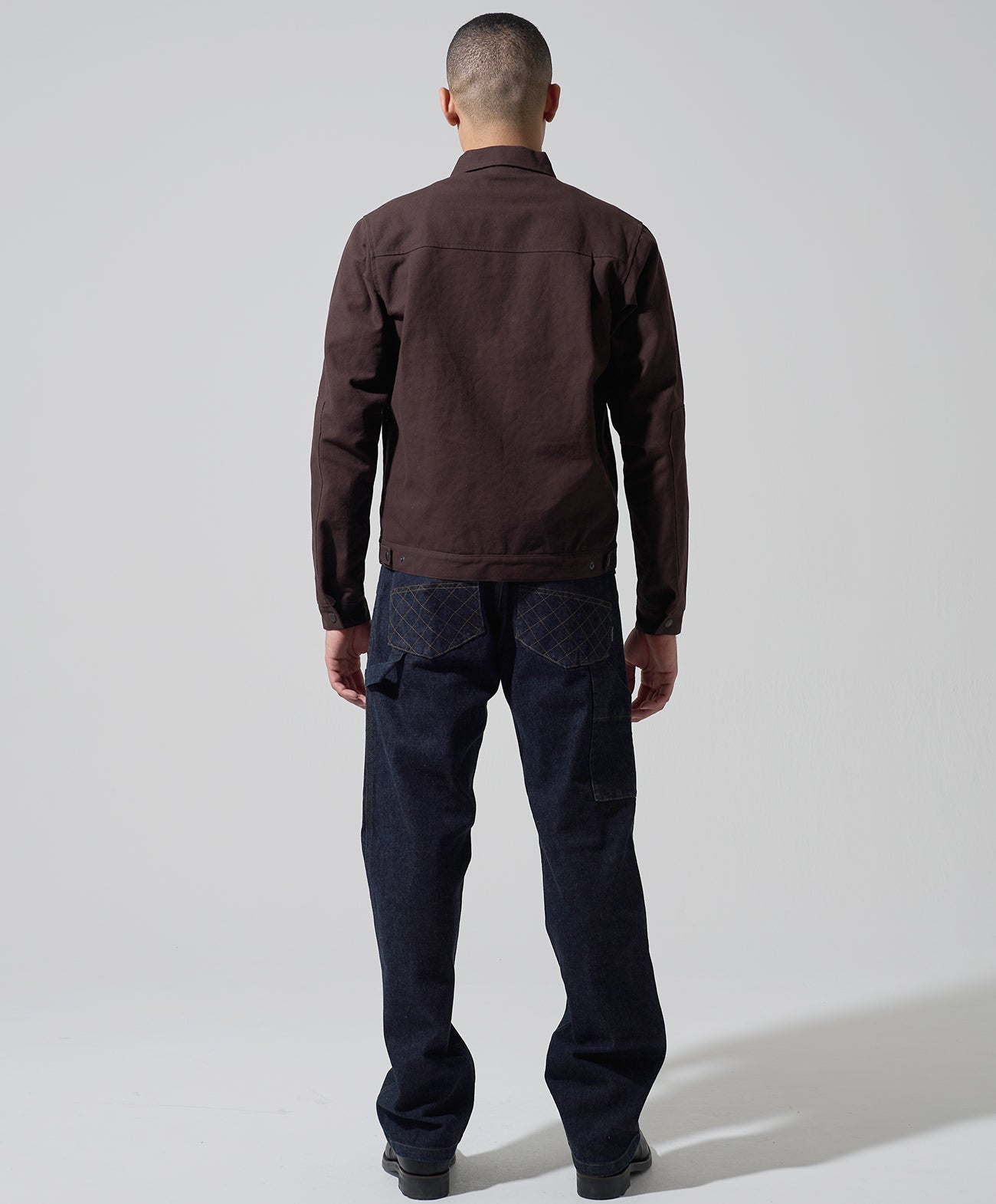 H178 B84 W72 サイズL 着用