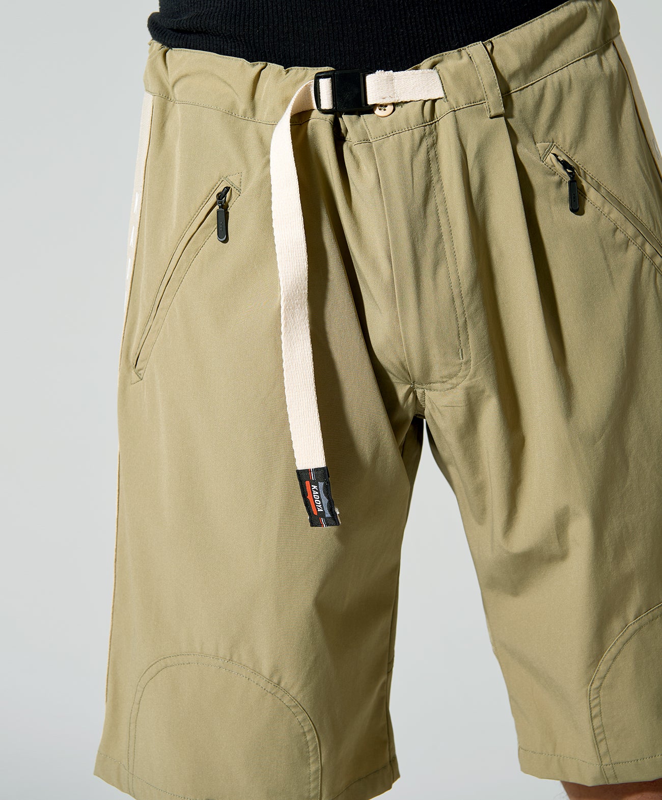 H178 B84 W72 サイズL 着用