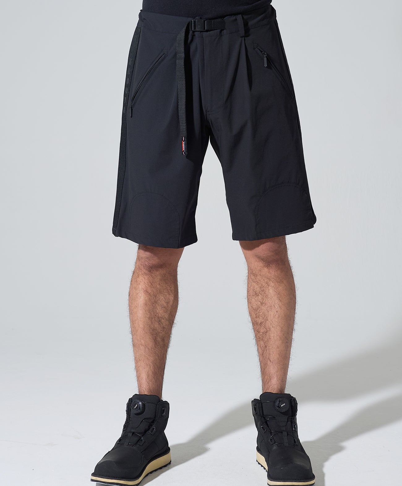 H178 B84 W72 サイズL 着用