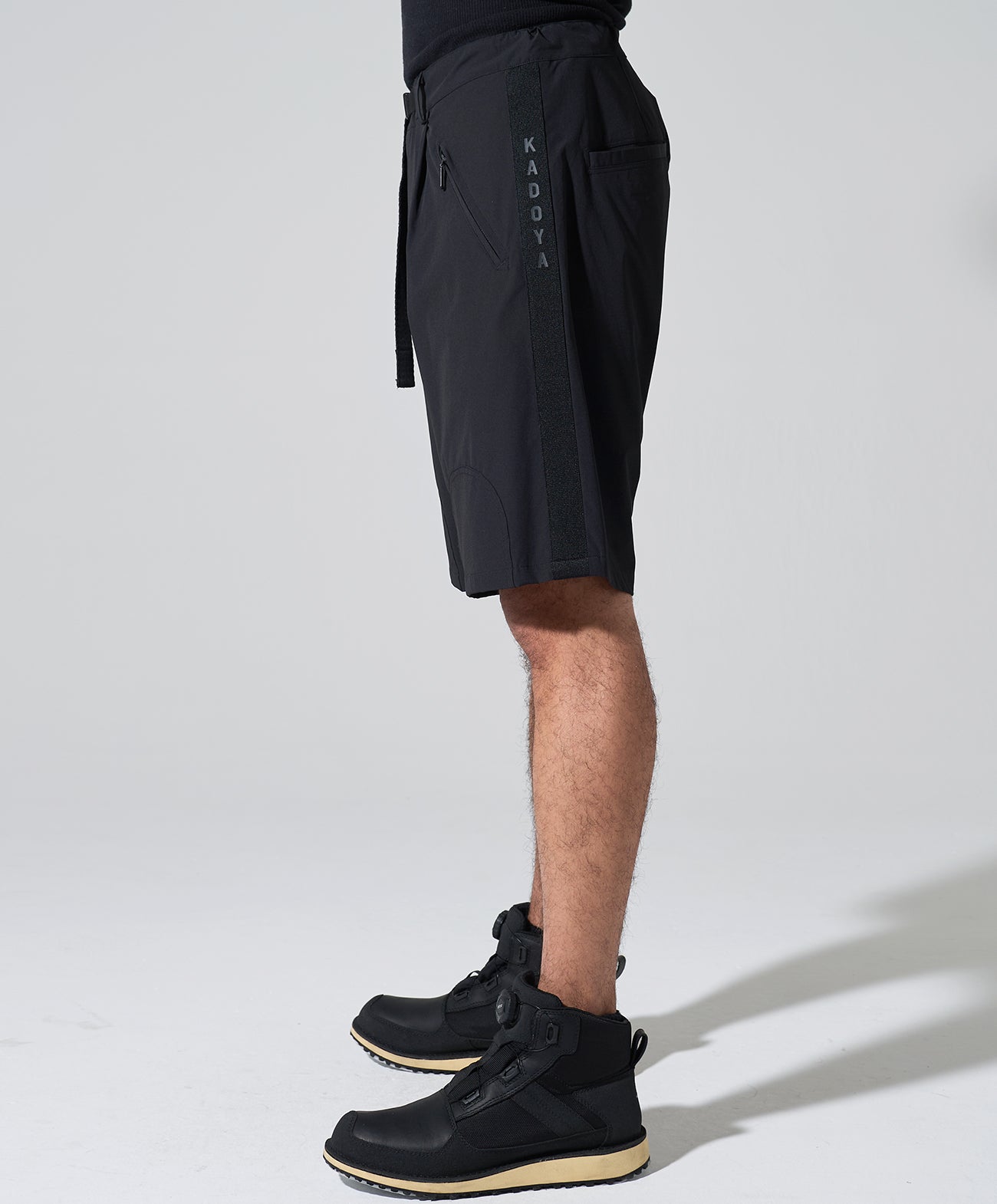 H178 B84 W72 サイズL 着用