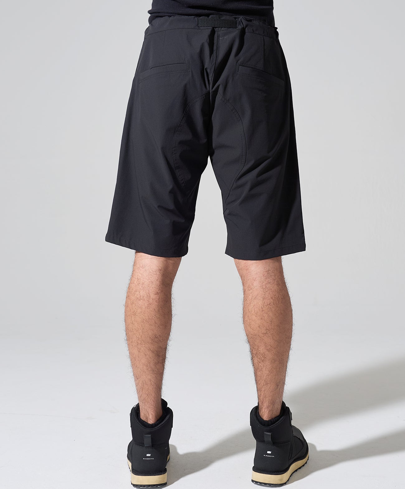 H178 B84 W72 サイズL 着用