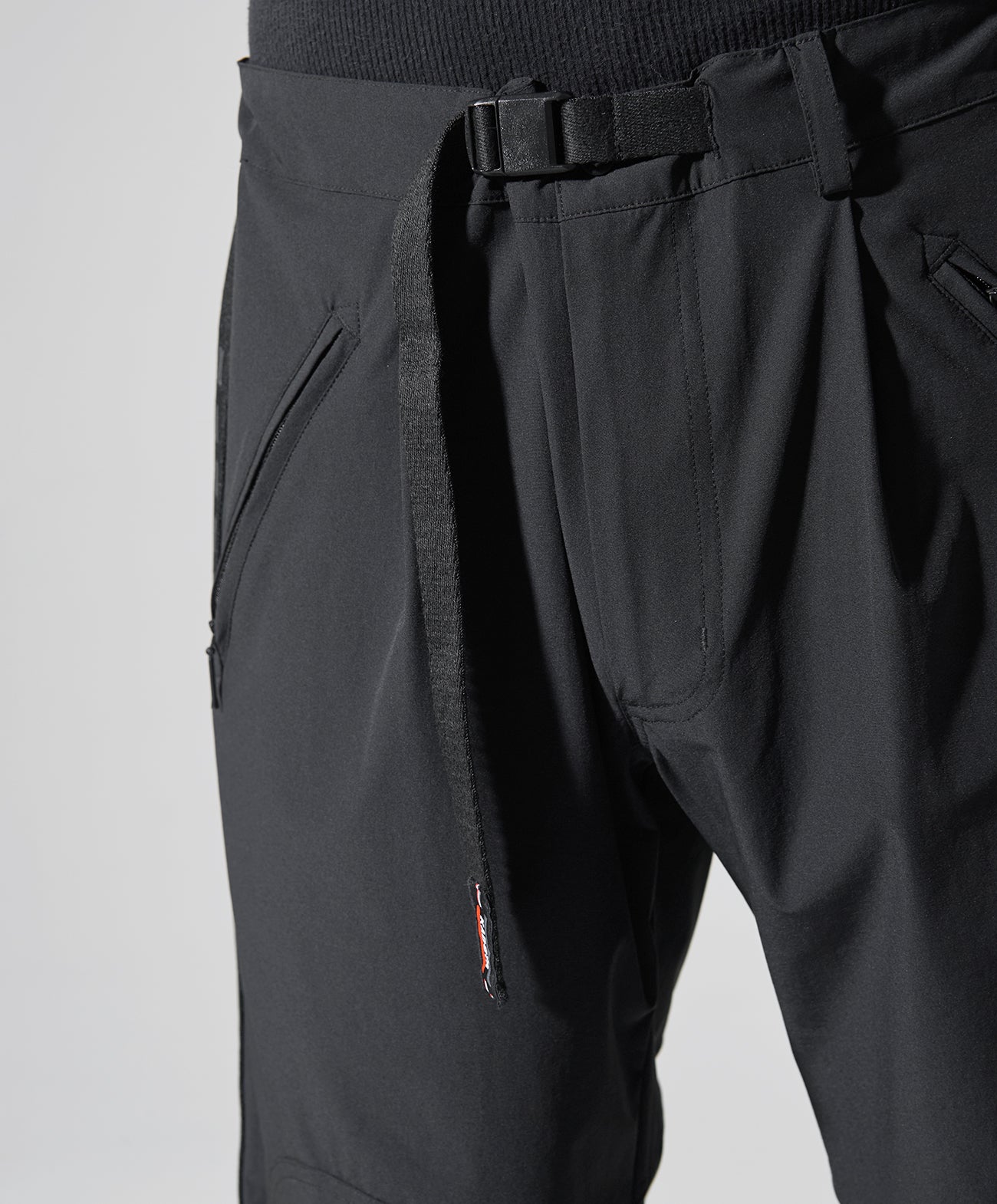 MOTO SHORTS / ブラック