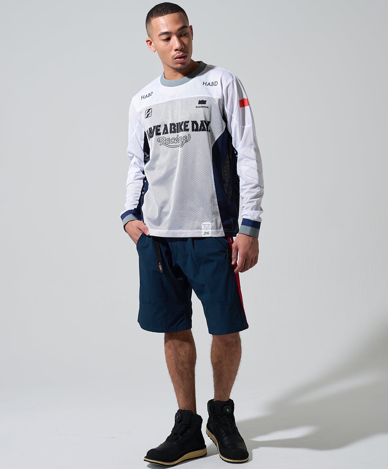 H178 B84 W72 サイズL 着用