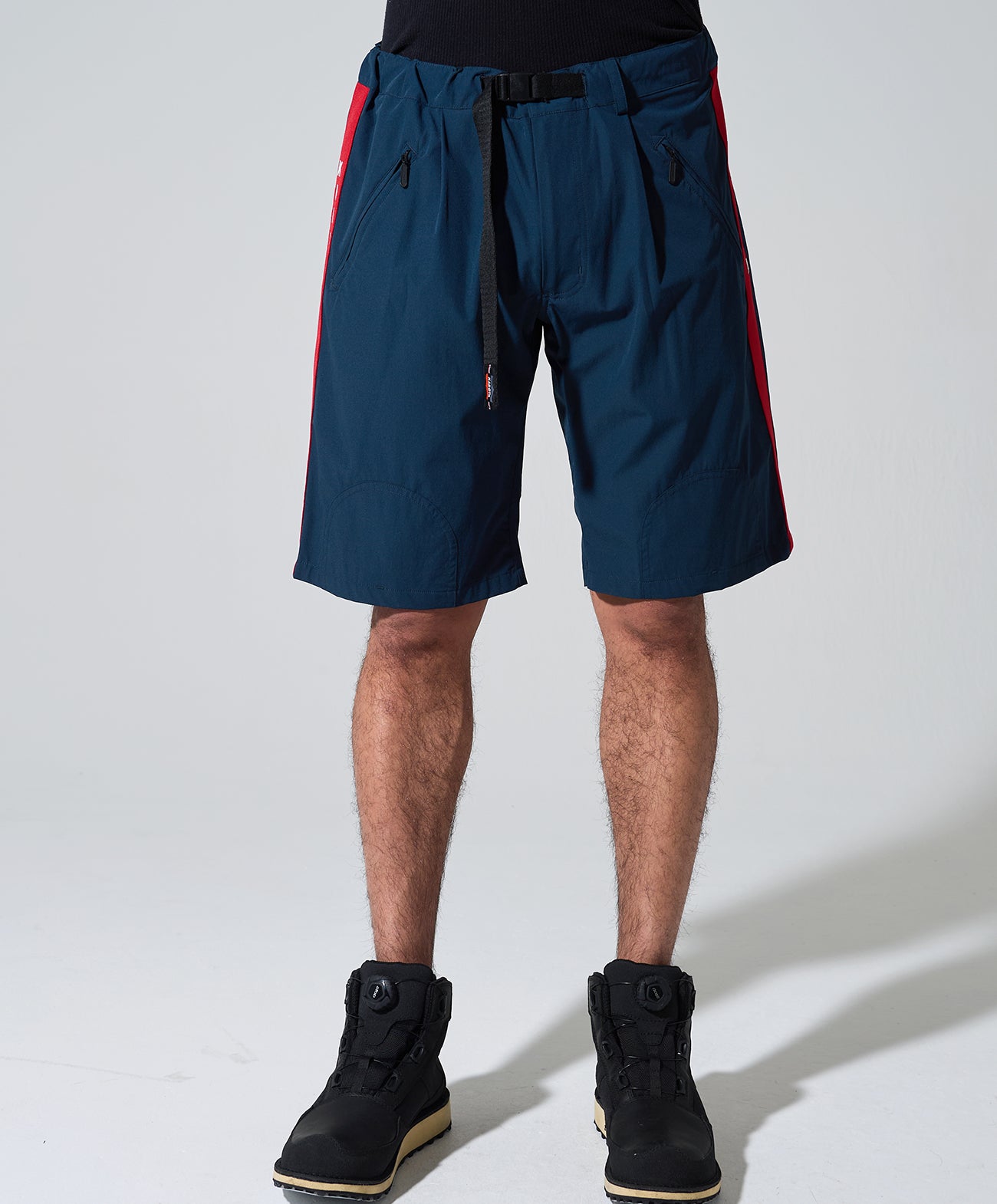 H178 B84 W72 サイズL 着用