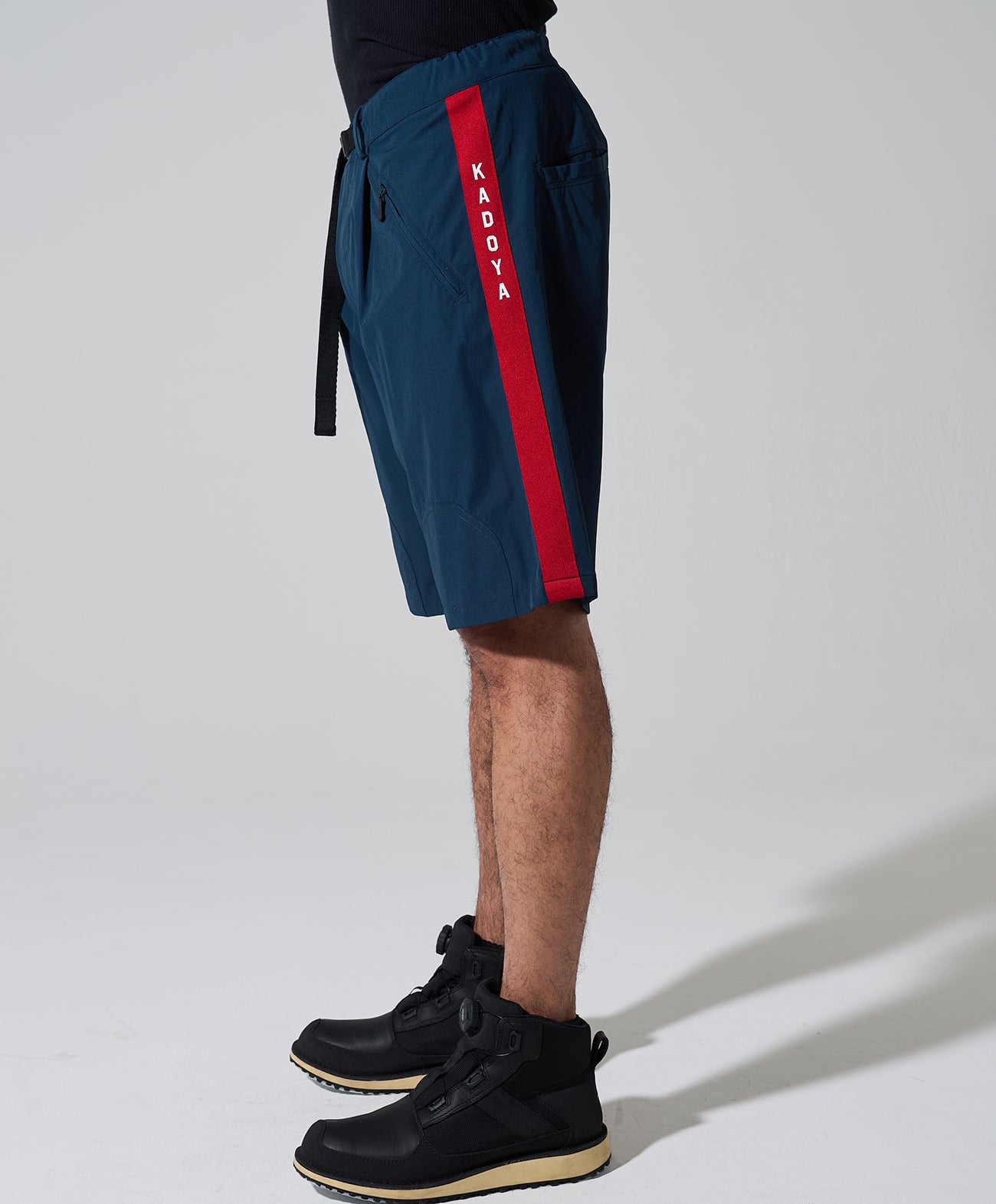 H178 B84 W72 サイズL 着用