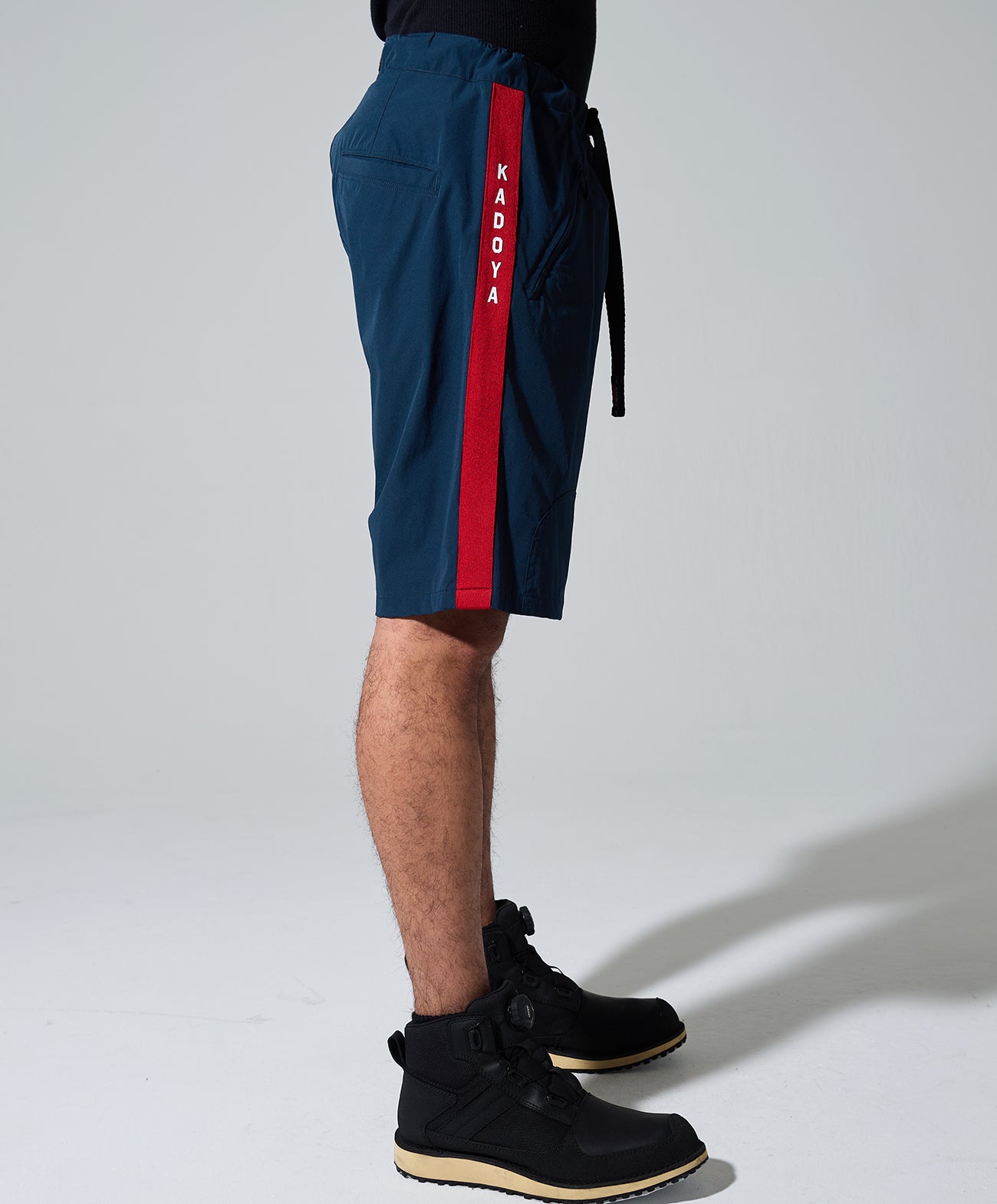 H178 B84 W72 サイズL 着用