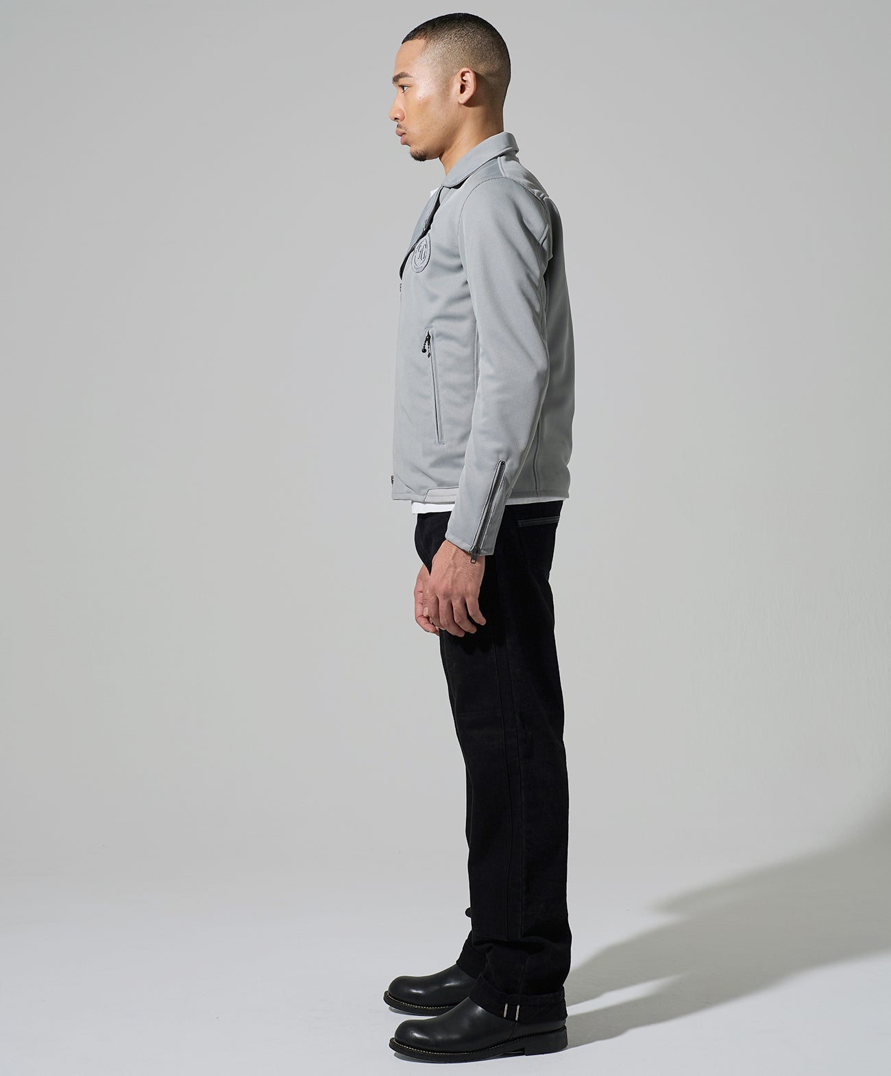 H178 B84 W72 サイズL 着用