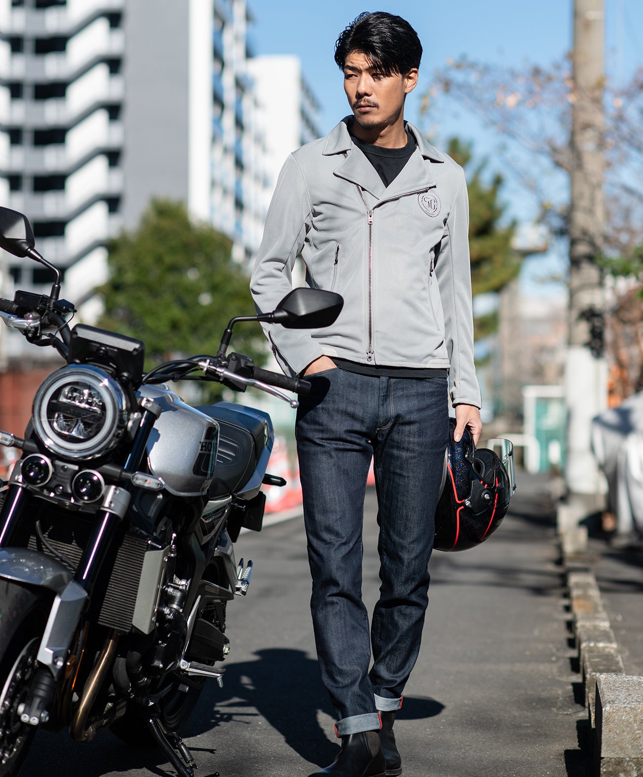 H185 B93 W72 サイズL 着用