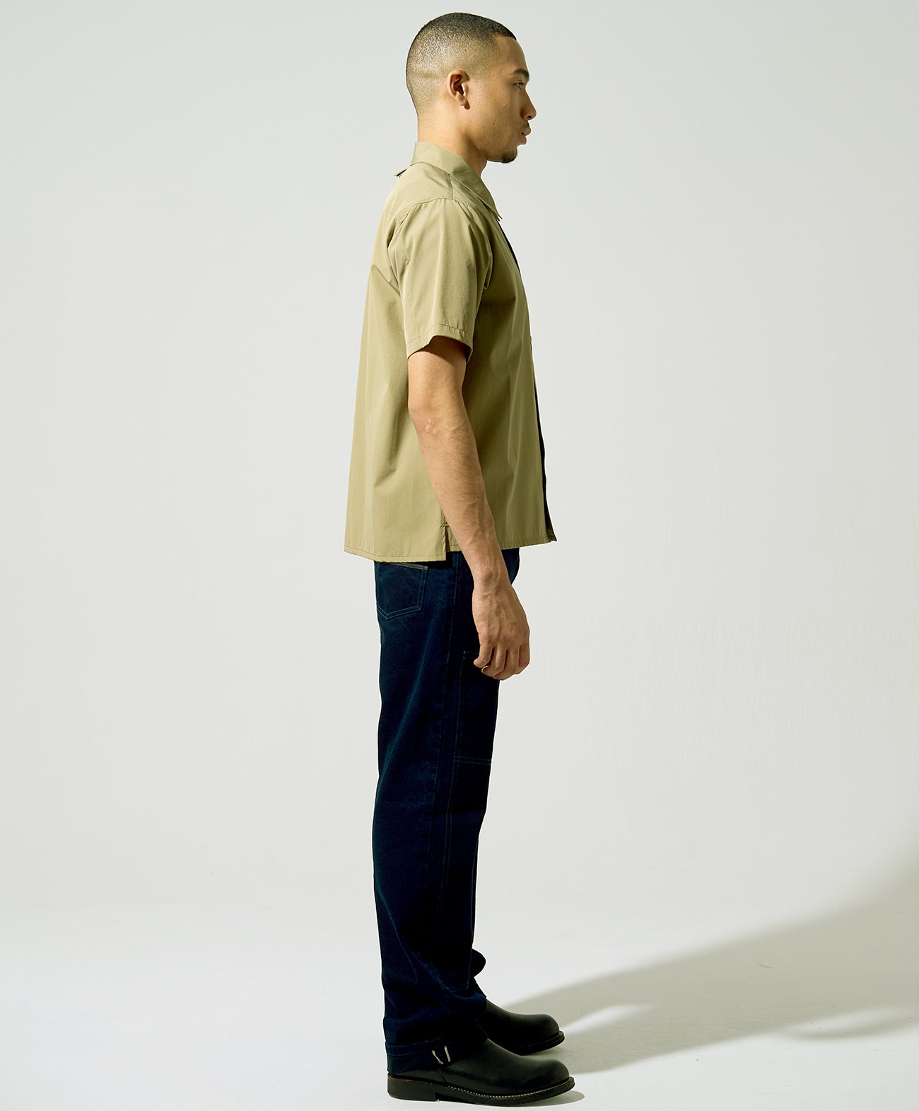 H178 B84 W72 サイズL 着用