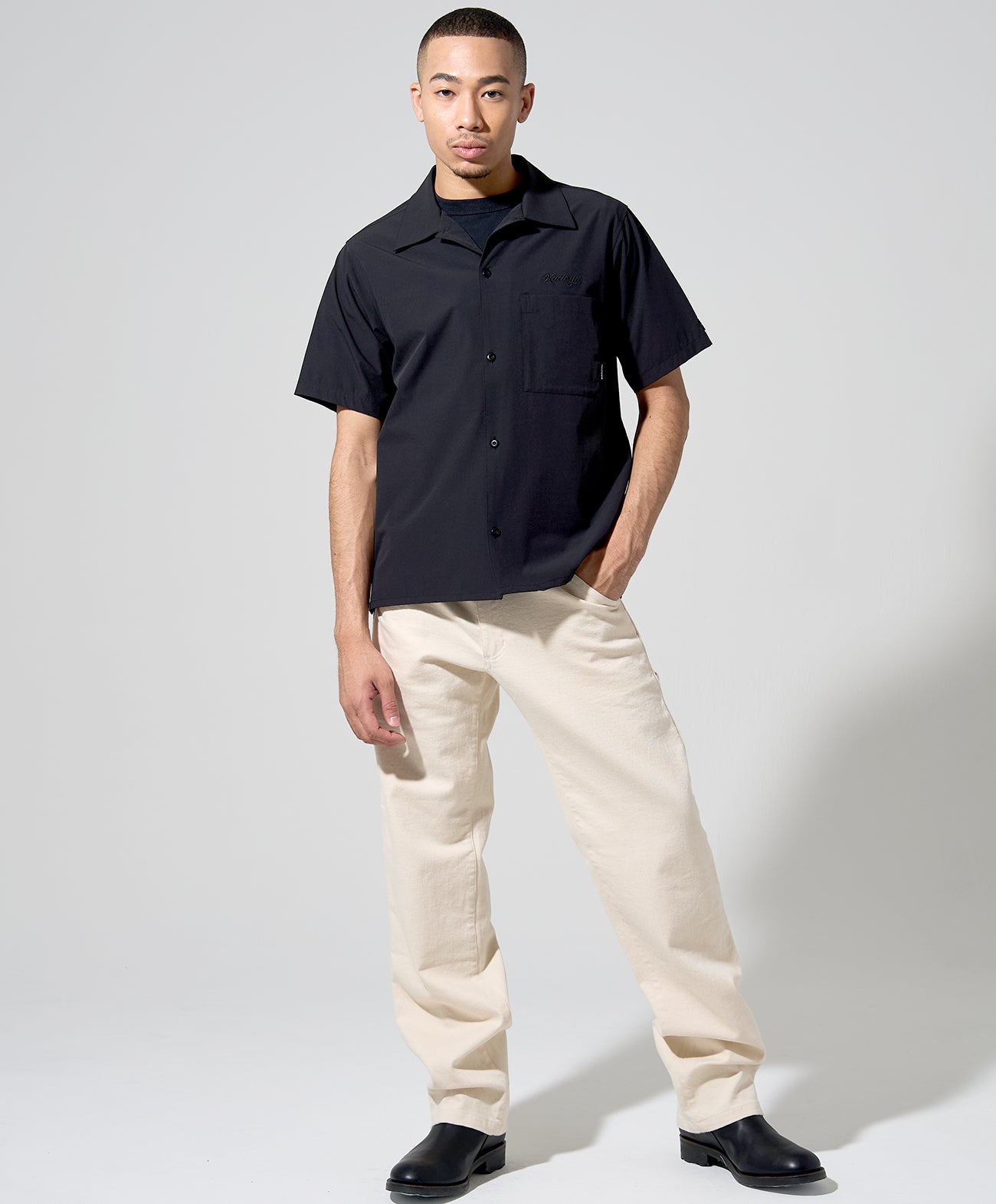 H178 B84 W72 サイズL 着用