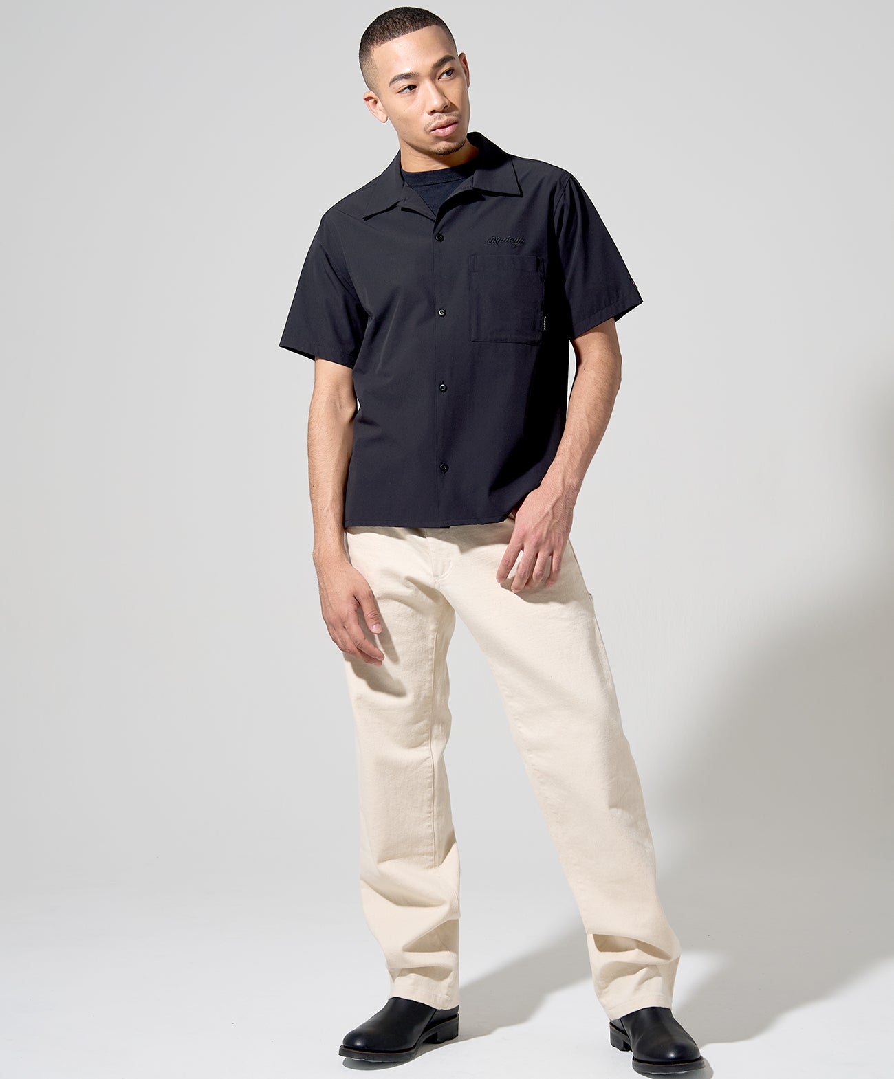 H178 B84 W72 サイズL 着用