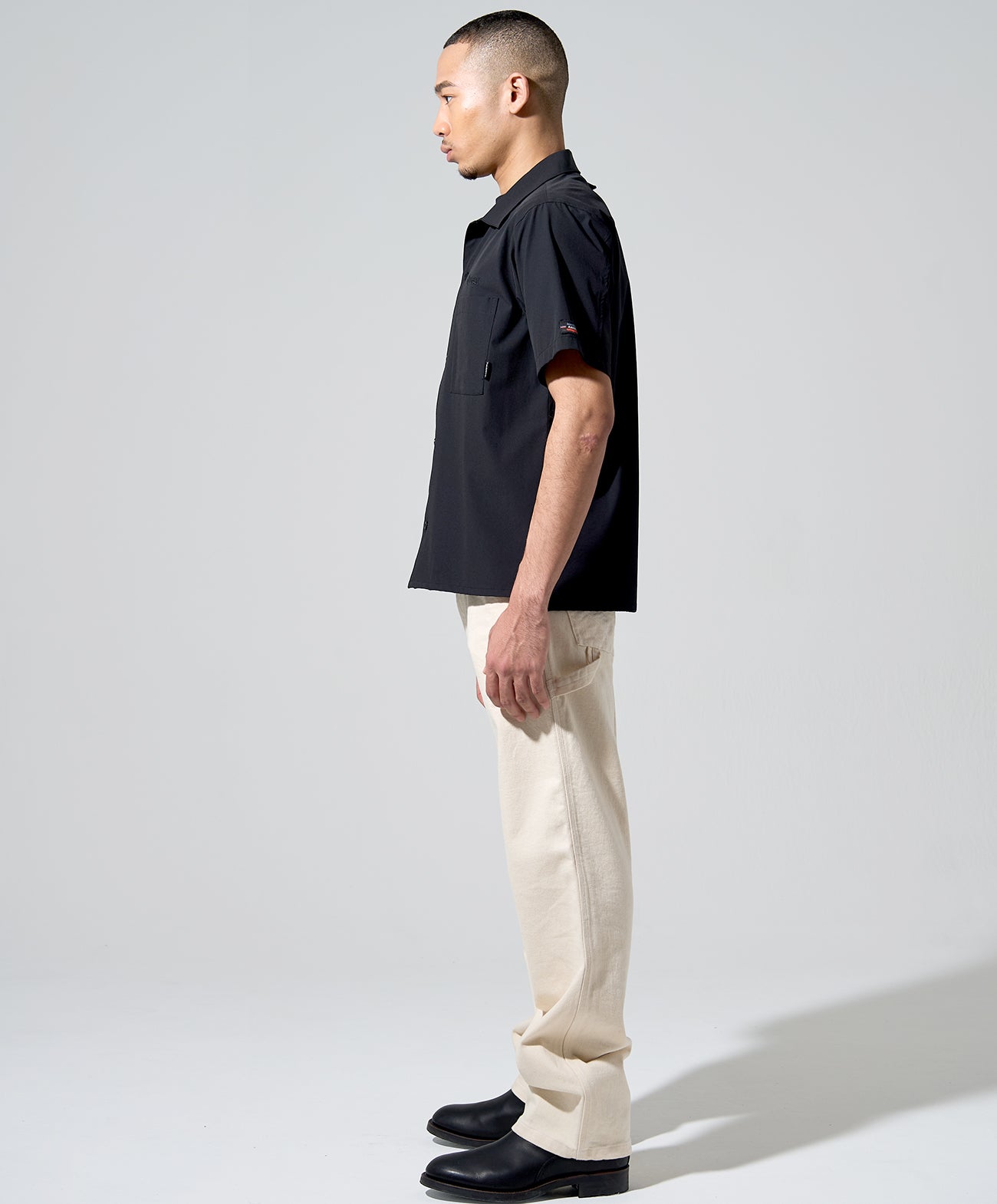 H178 B84 W72 サイズL 着用