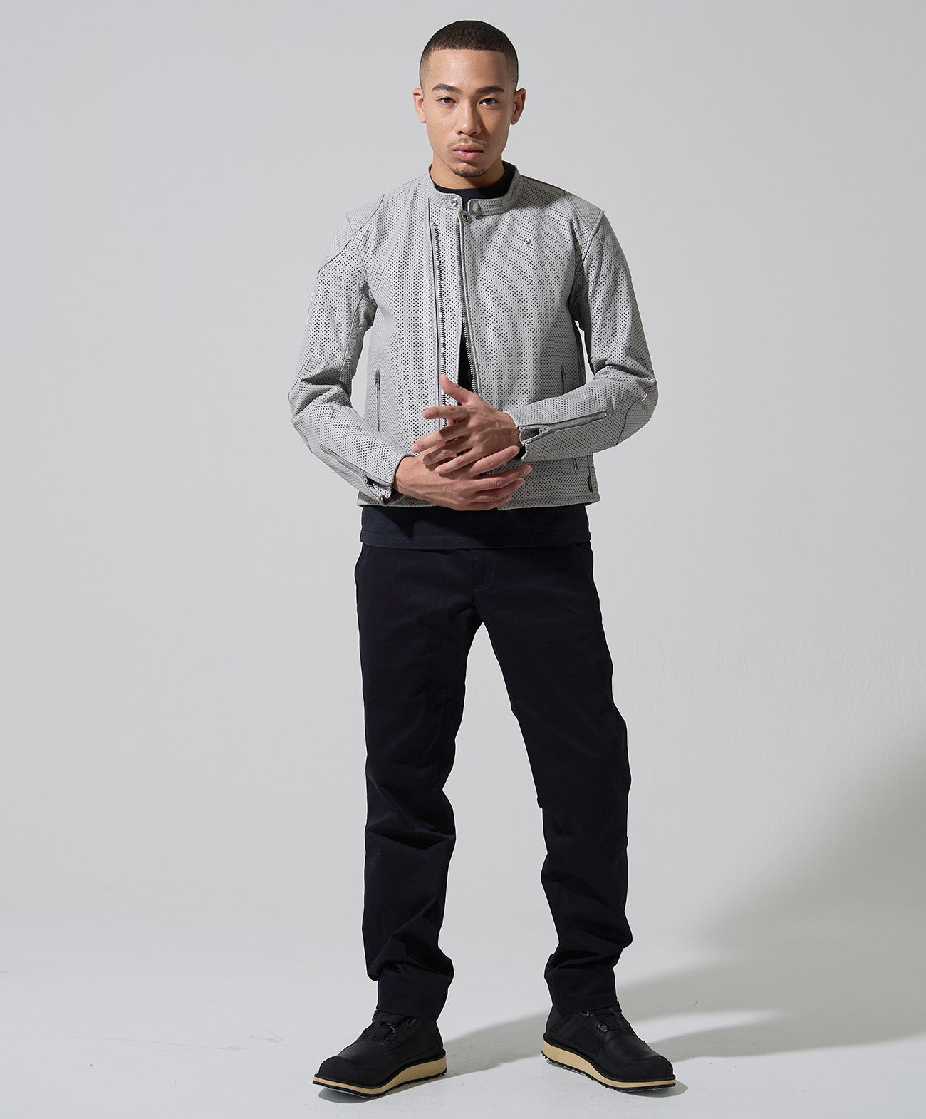 H178 B84 W72 サイズL 着用