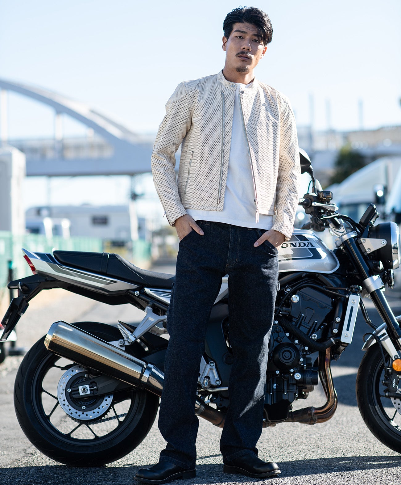 　H185 B93 W72 サイズL 着用