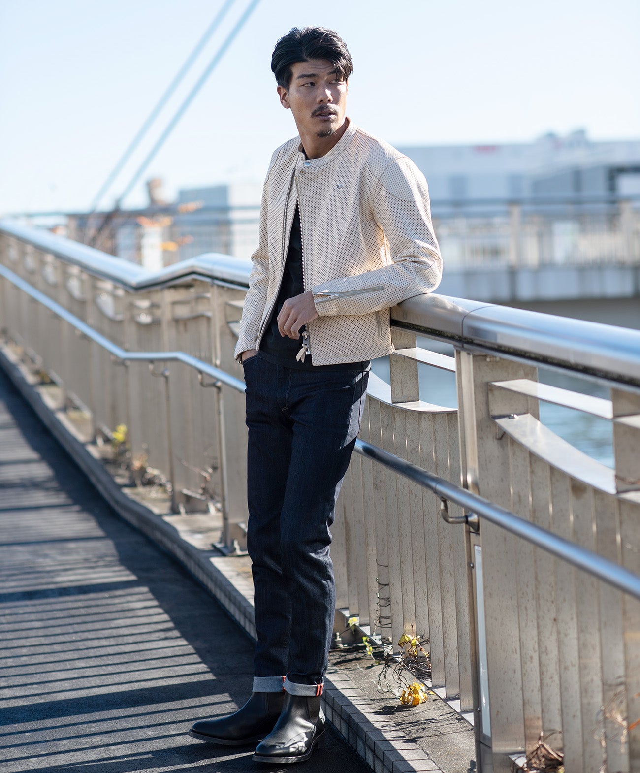 　H185 B93 W72 サイズL 着用