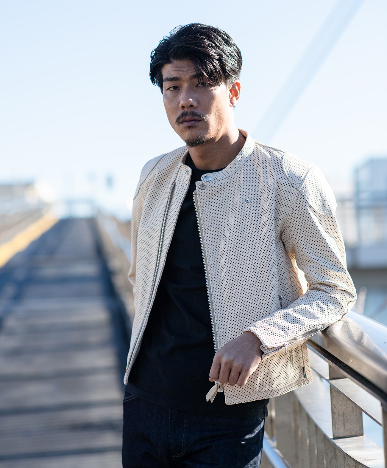 　H185 B93 W72 サイズL 着用