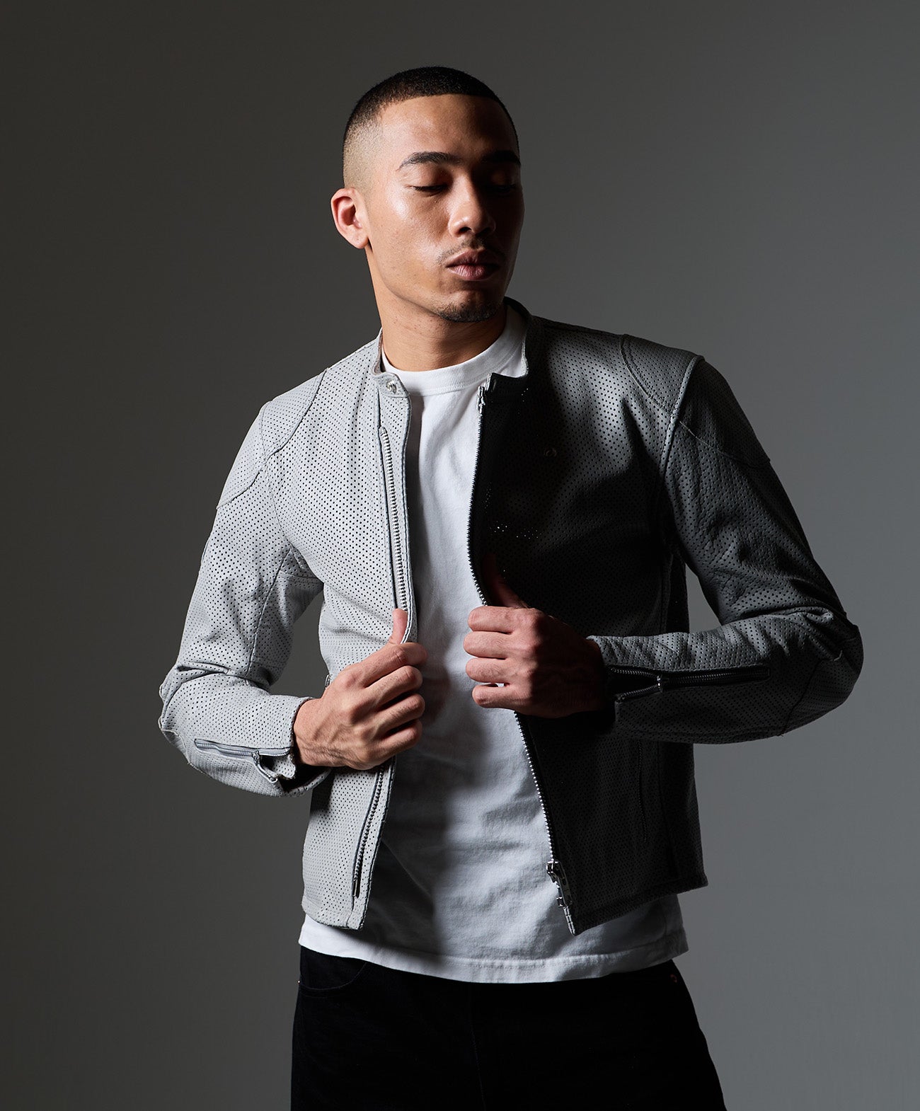 H178 B84 W72 サイズL 着用