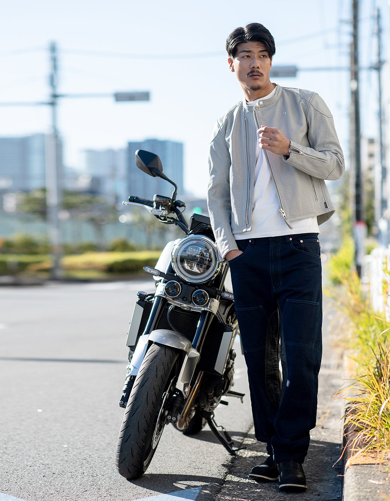 H185 B93 W72 サイズL 着用