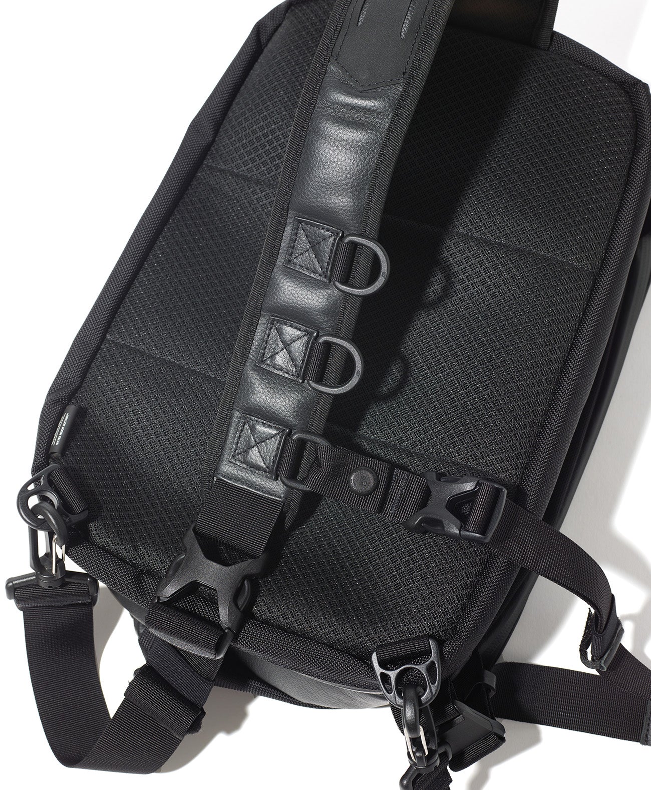 RIDERS SLING BAG