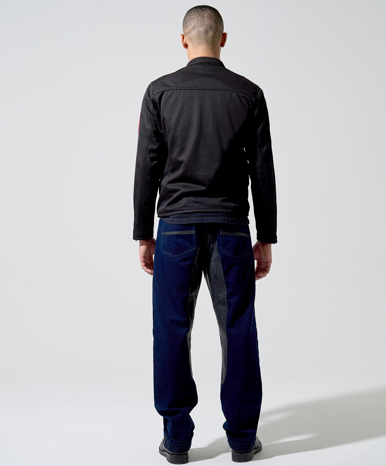 H178 B84 W72 サイズL 着用