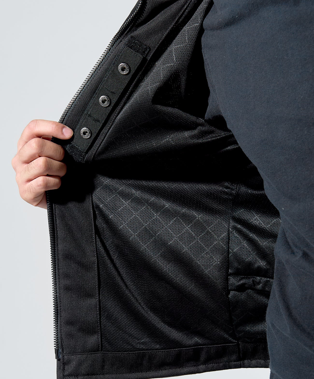 THOMPSON-XC / ブラック