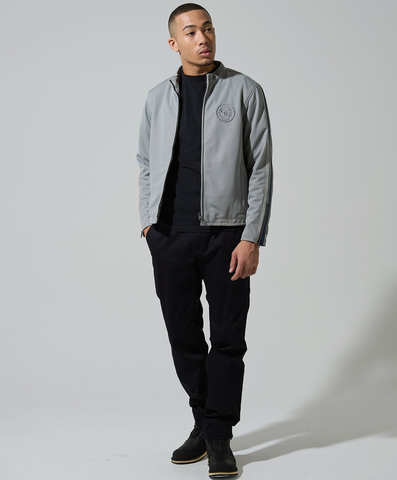 H178 B84 W72 サイズL 着用