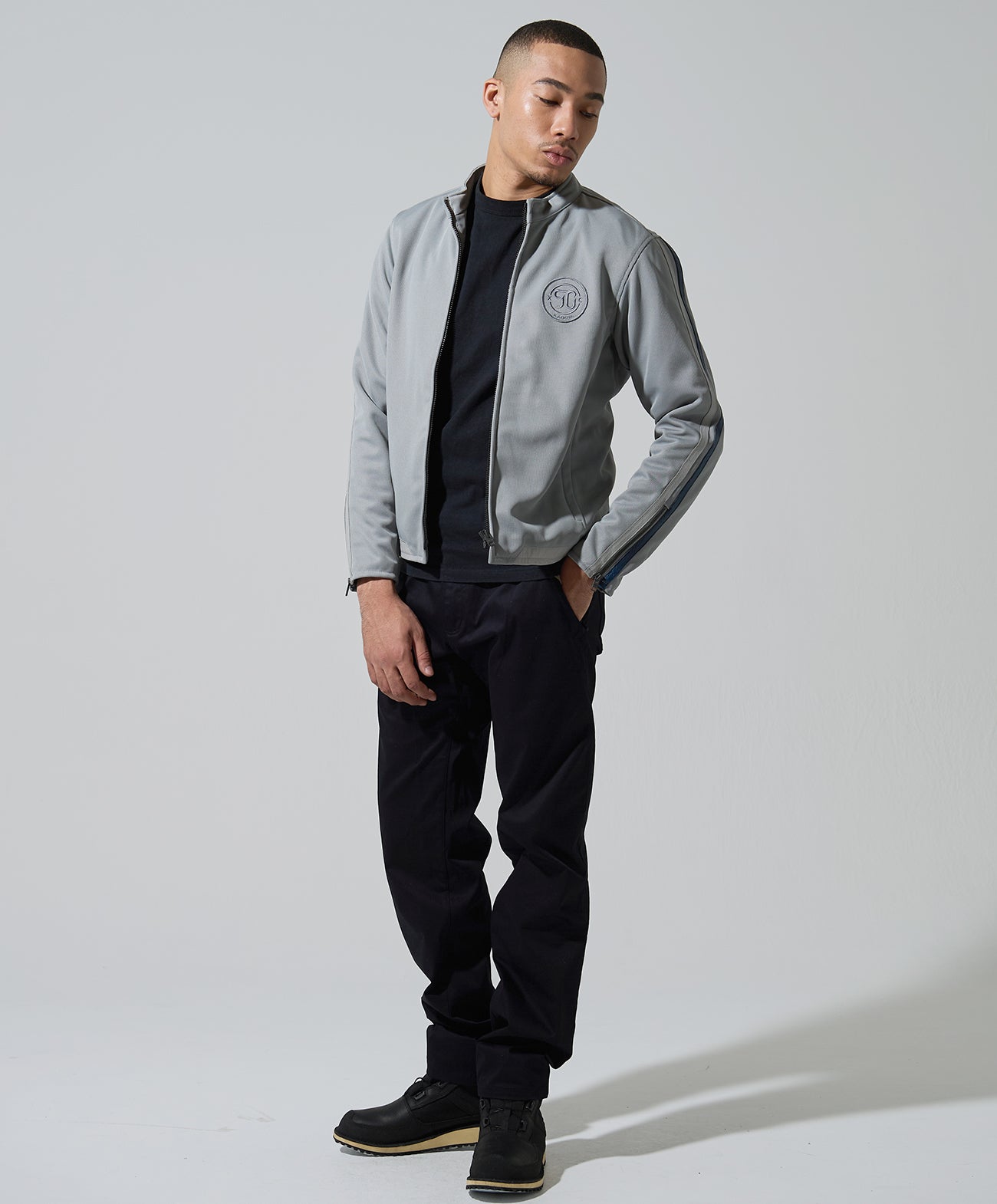 H178 B84 W72 サイズL 着用