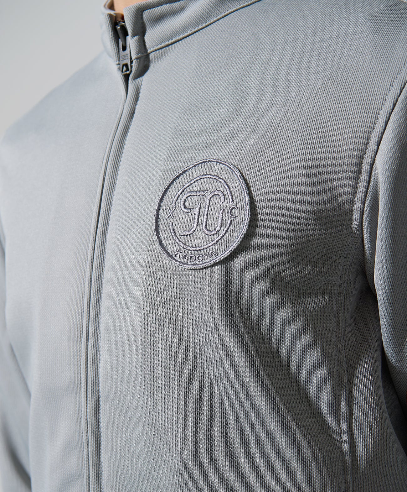 THOMPSON-XC / グレー