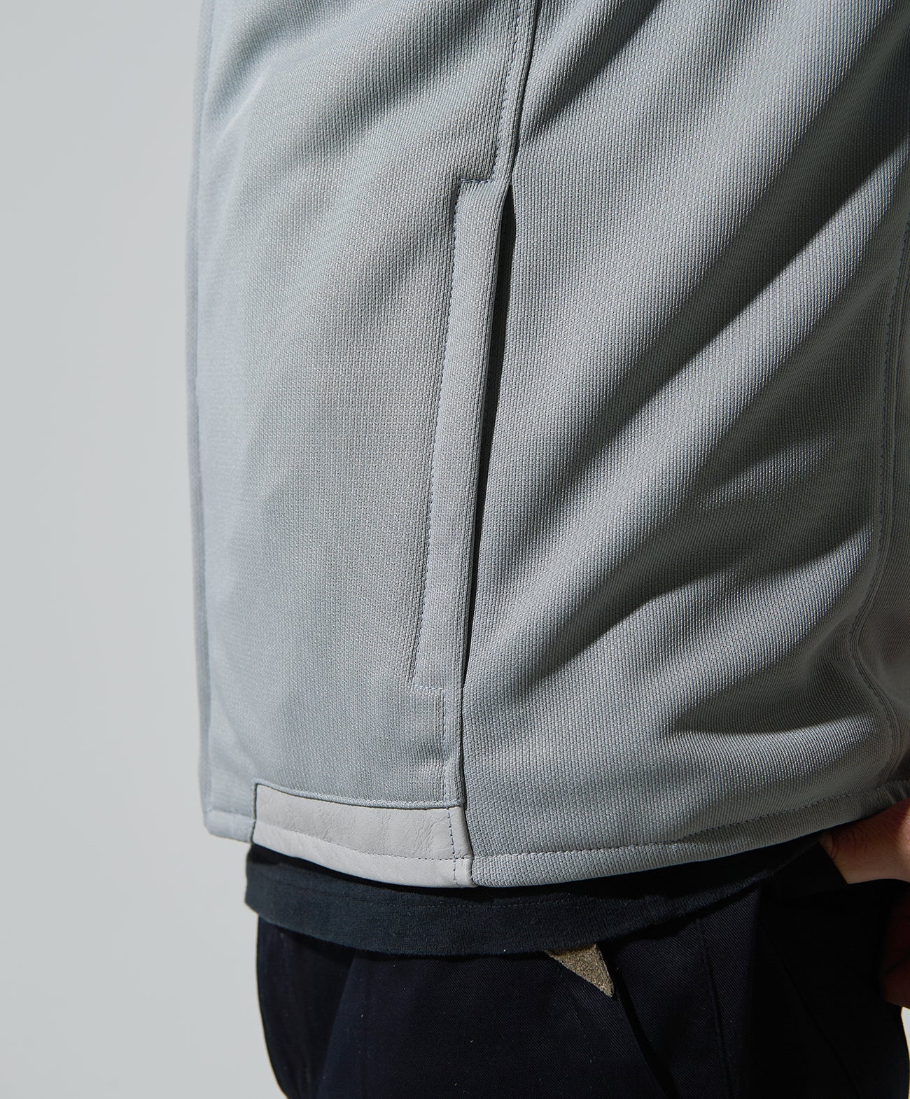 THOMPSON-XC / グレー