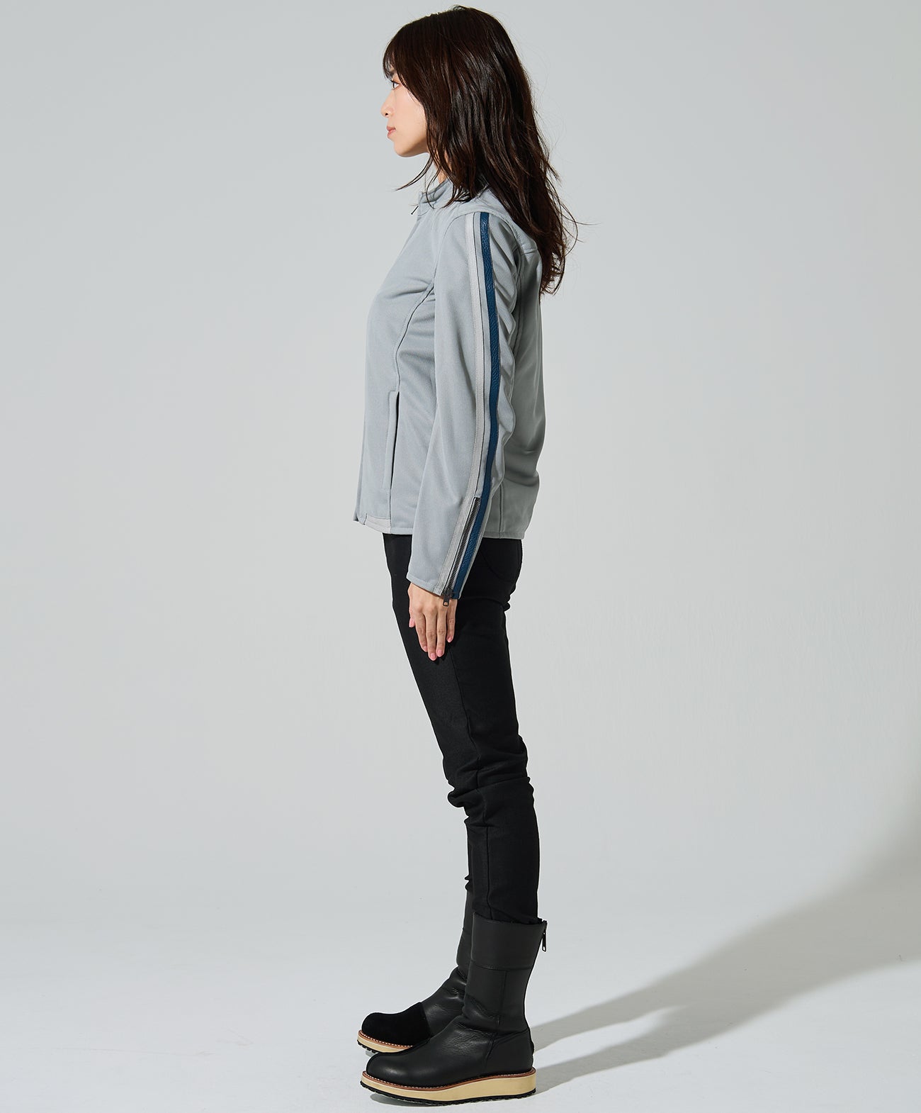 H167 B79 W59 H86 サイズWM 着用