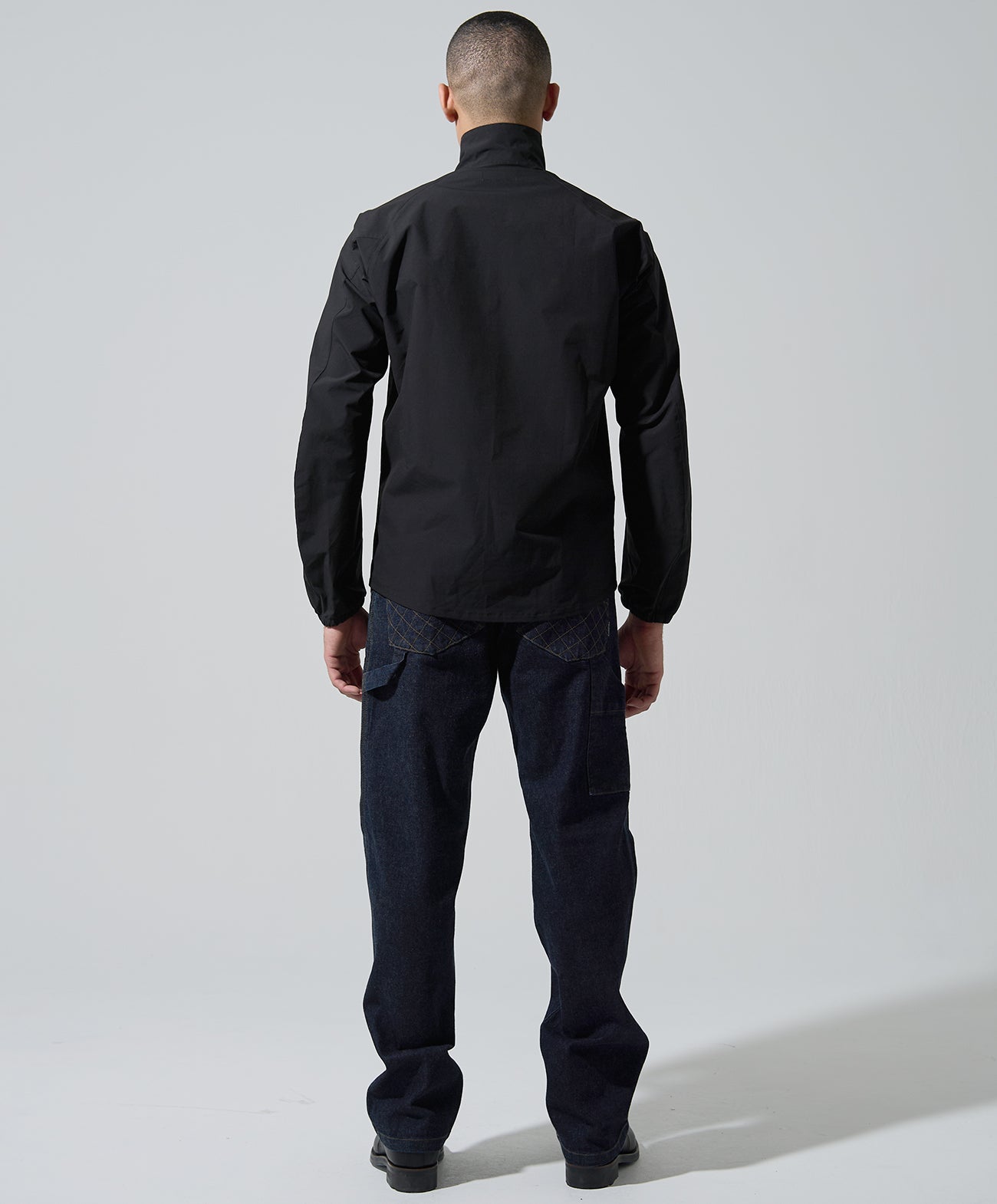 H178 B84 W72 サイズL 着用